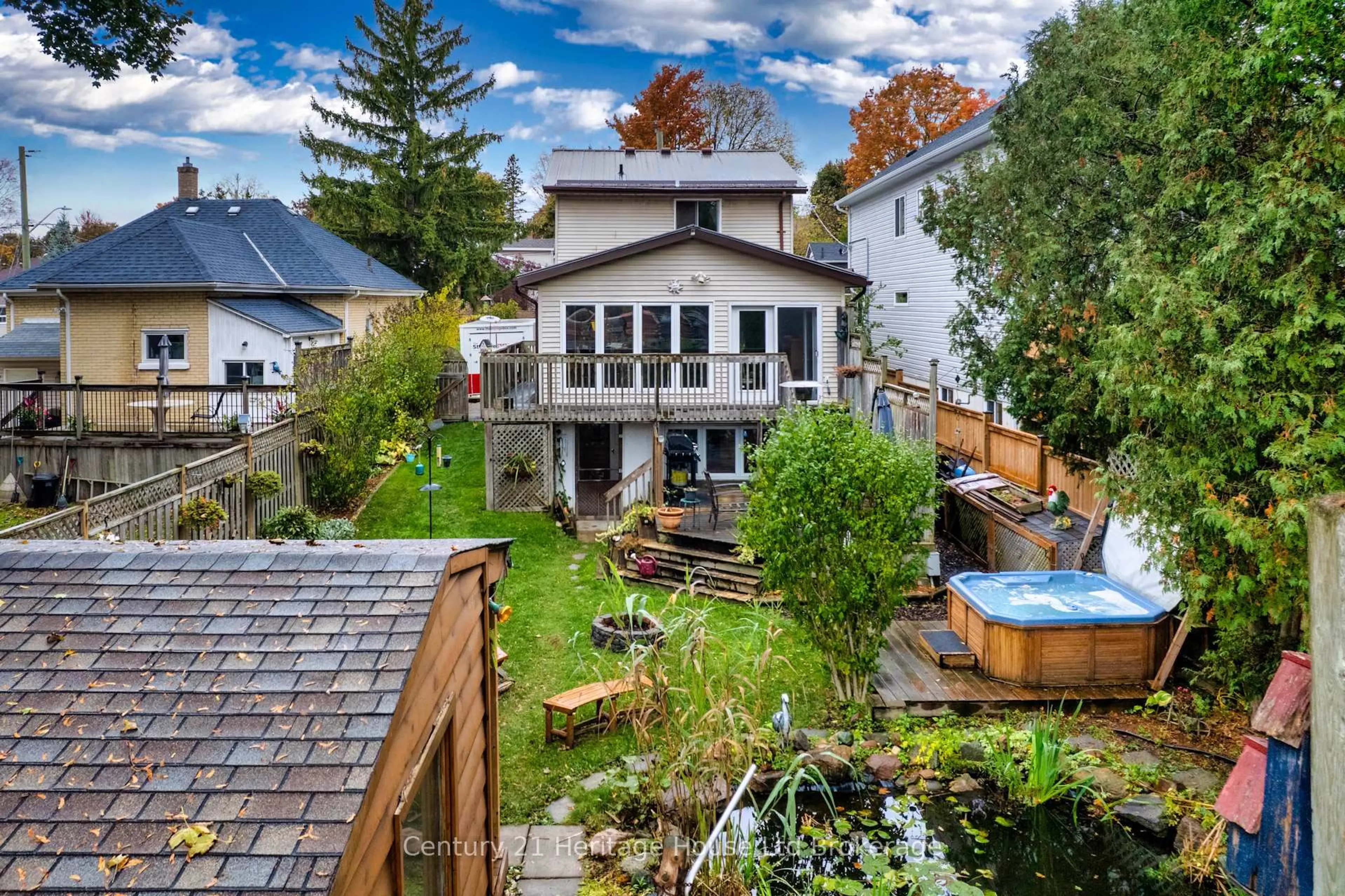 Patio, unknown for 840 WATER St, Woodstock Ontario N4S 1S8
