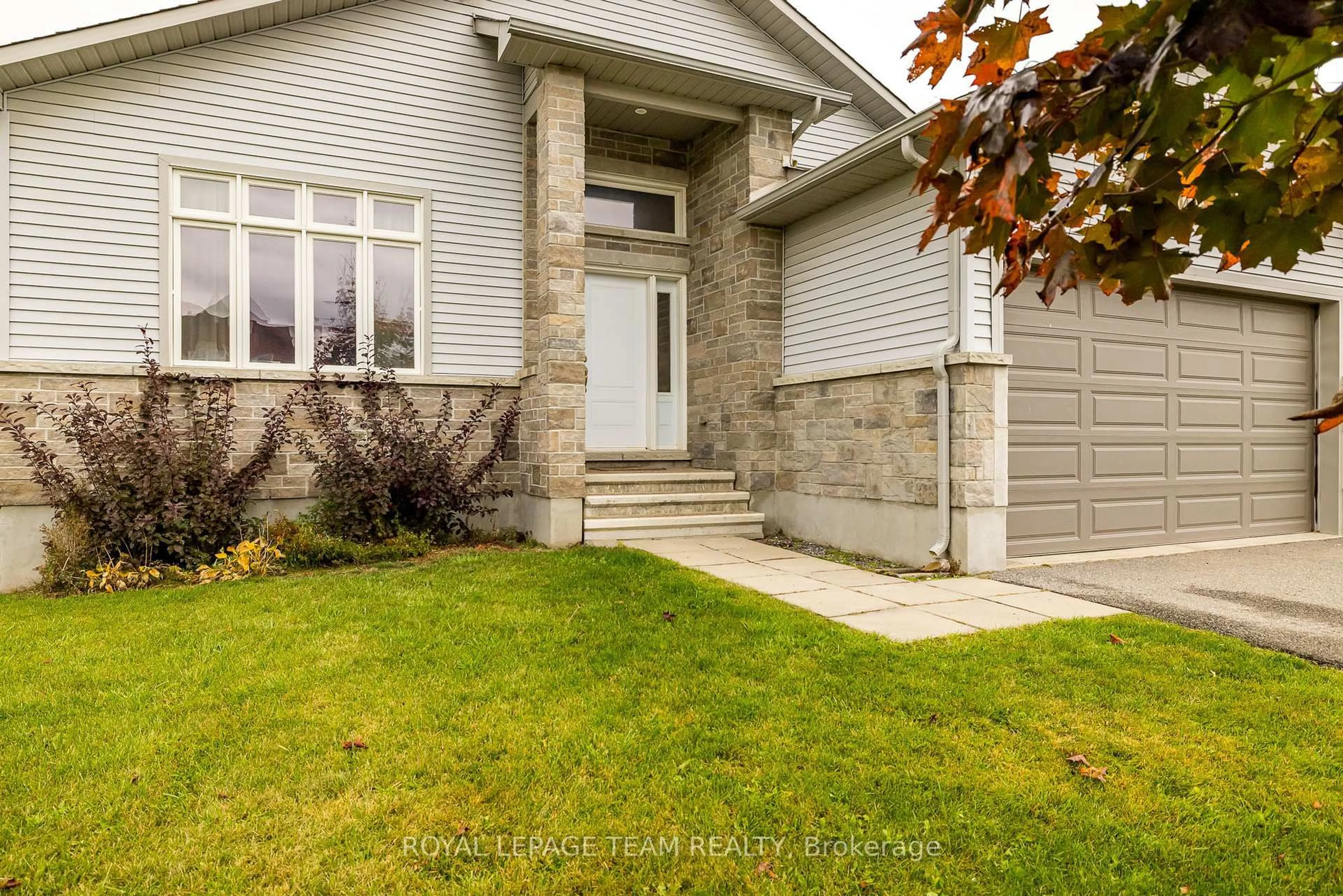 Unknown for 115 York Crossing Rd, Russell Ontario K4R 0C5