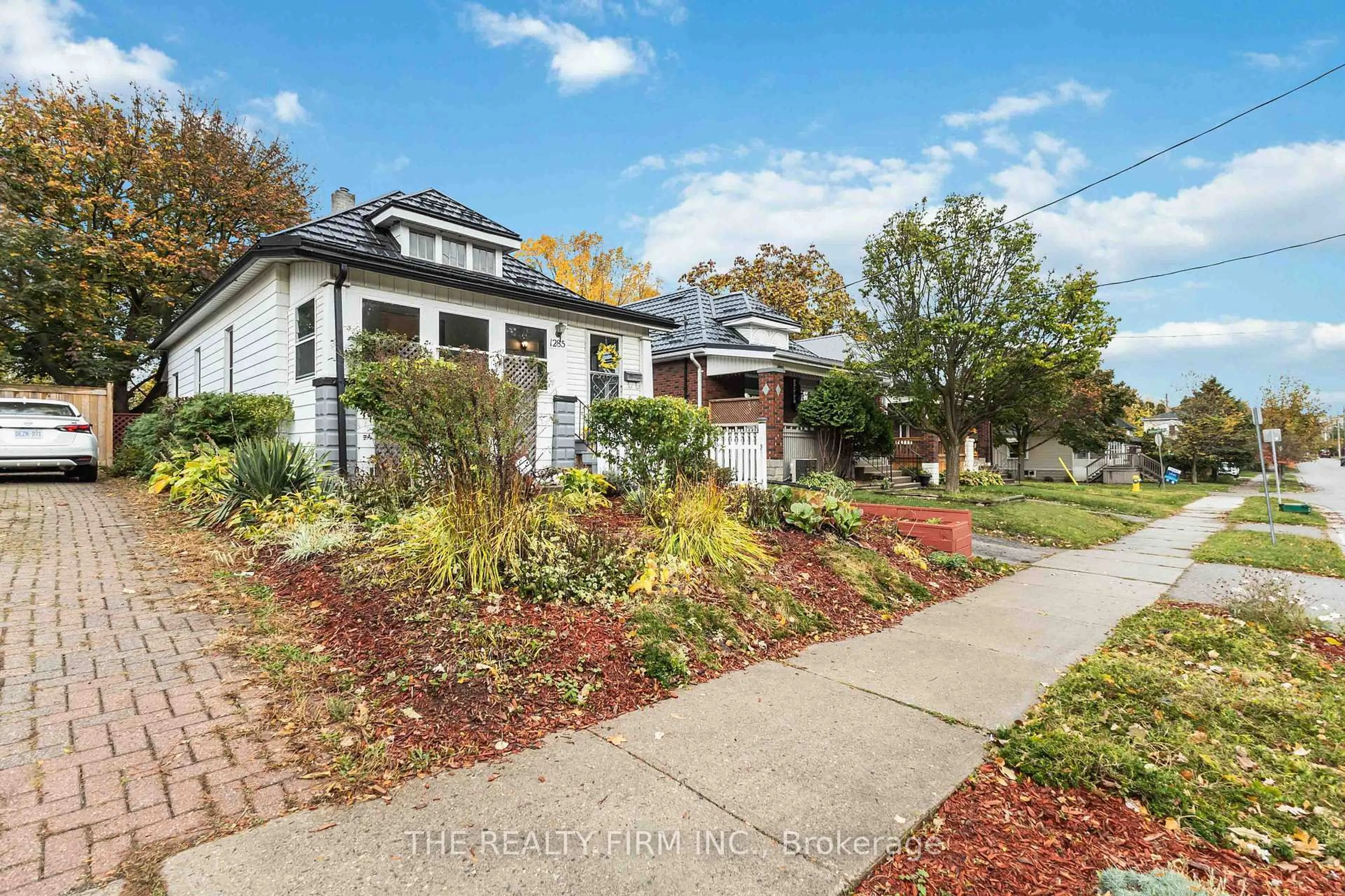 Home with brick exterior material, street for 1285 York St, London East Ontario N5W 2V5