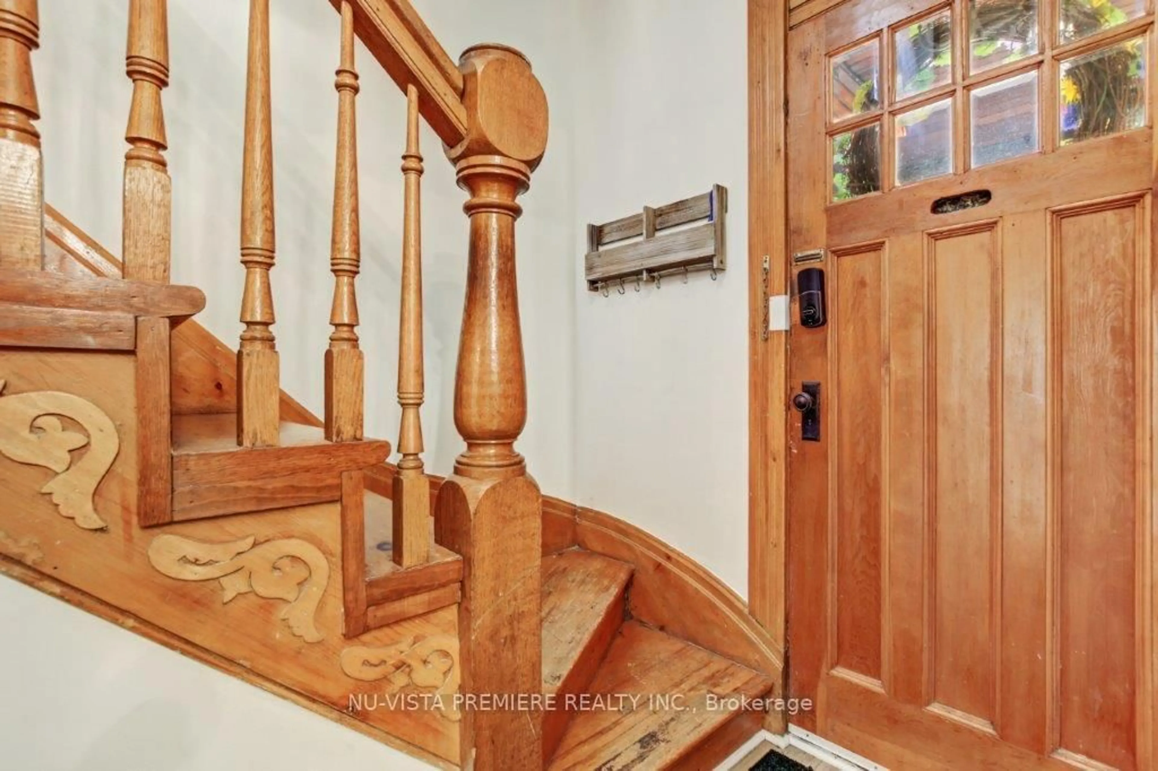 Unknown for 9 Sycamore St, London East Ontario N5Z 1K6