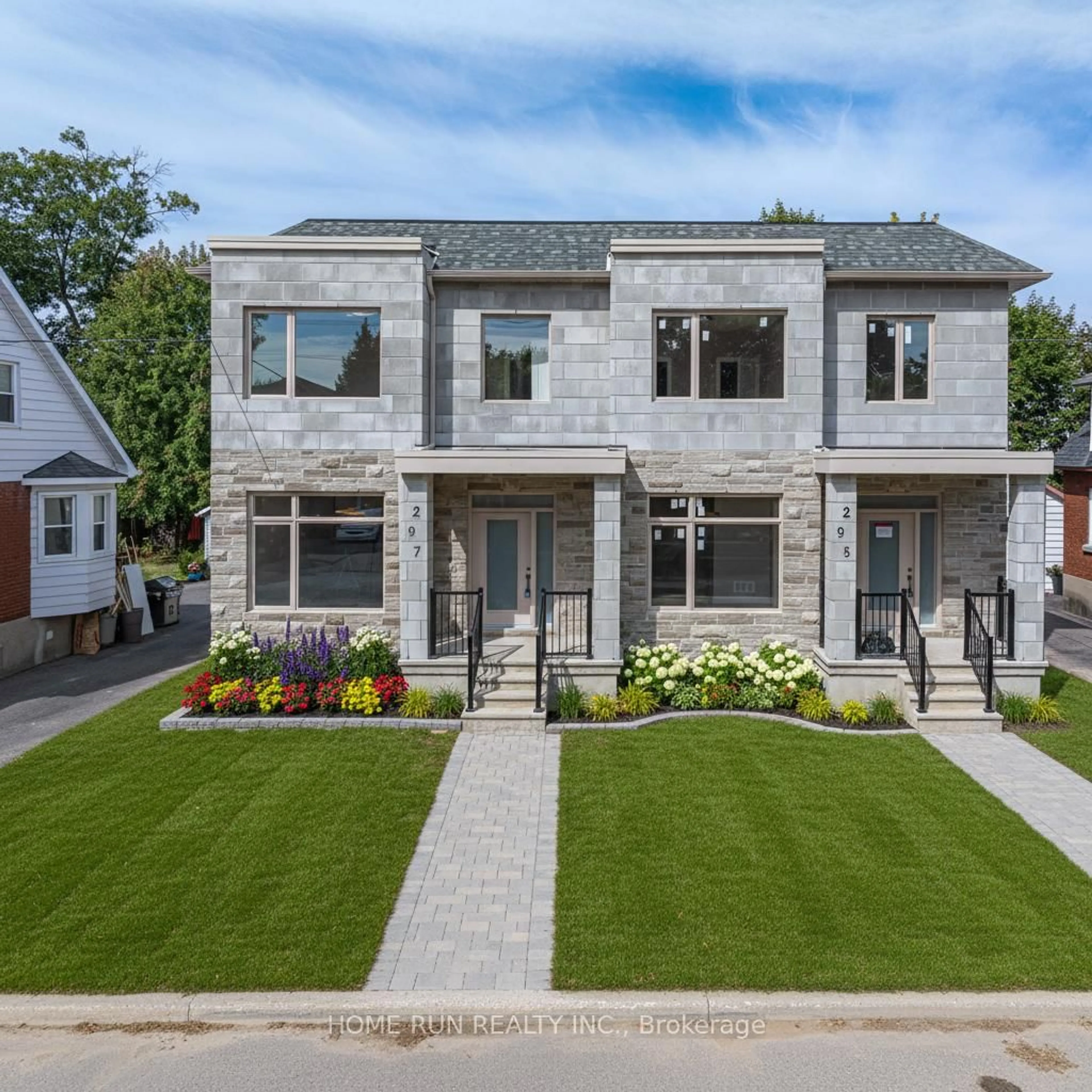 Home with brick exterior material, street for 297 Dovercourt Ave, Ottawa Ontario K1Z 7H4