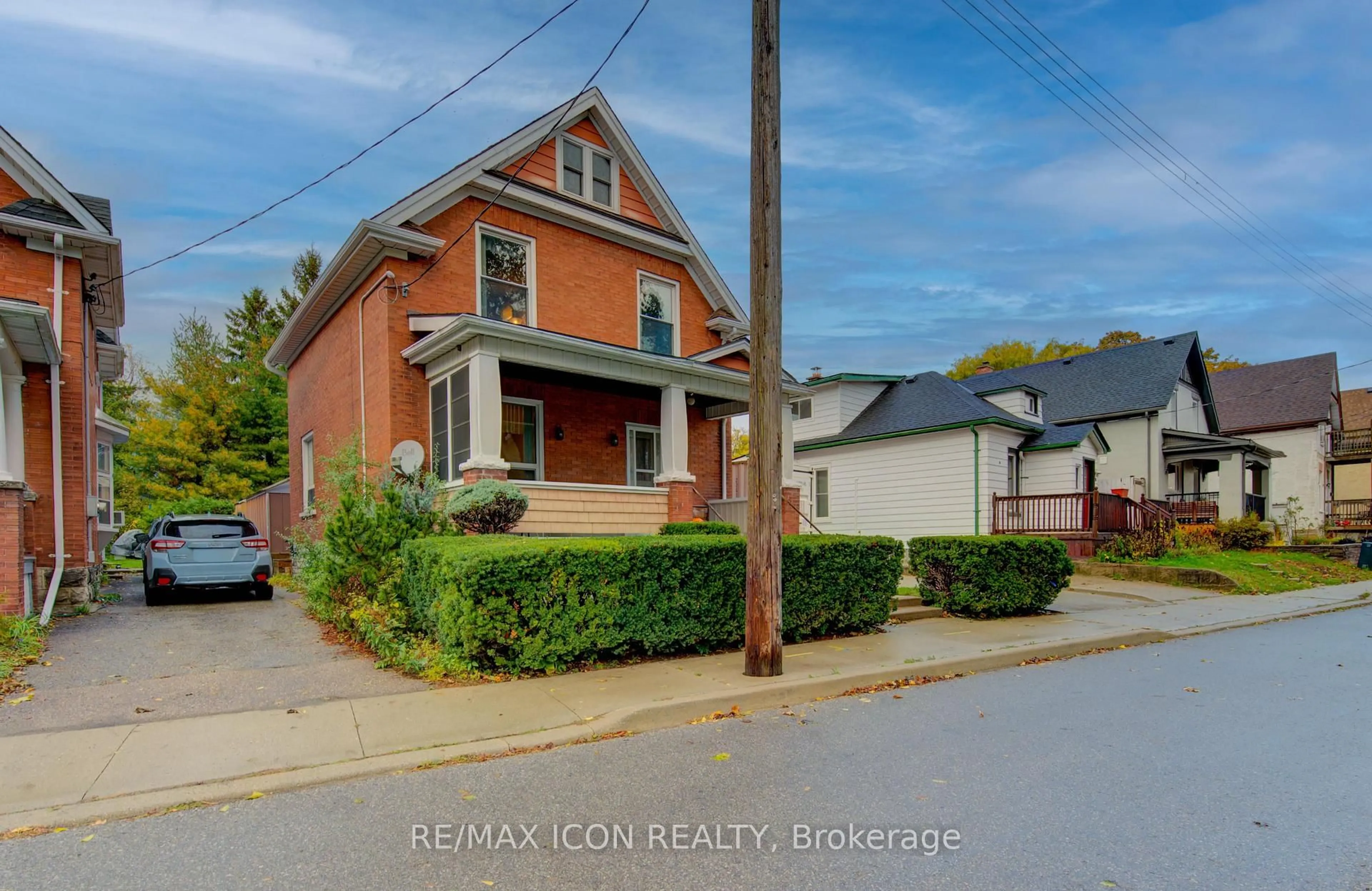 Unknown for 14 Stahl Ave, Kitchener Ontario N2H 5R6