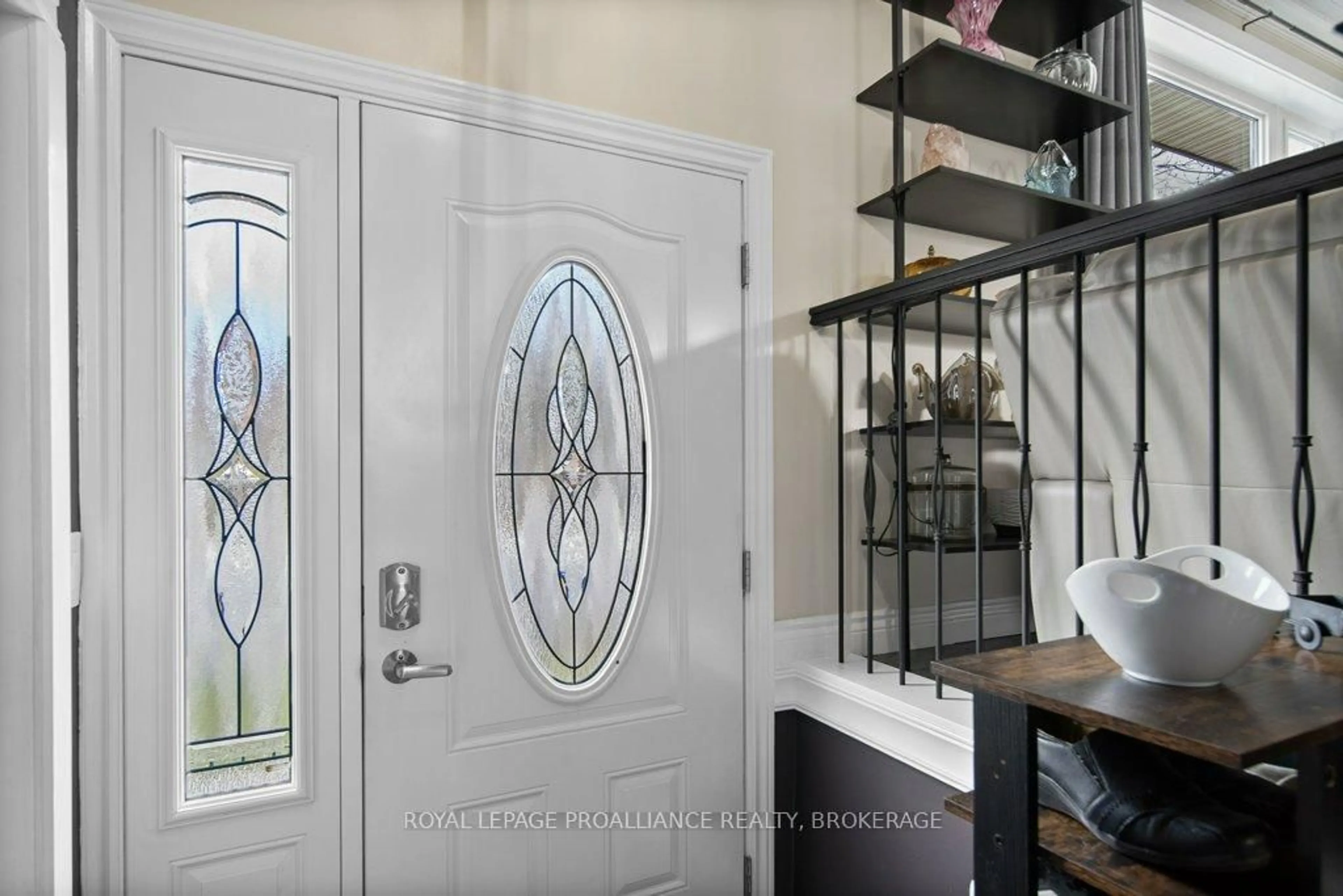 Indoor entryway for 2 Potter Dr, Bissett Creek Ontario K0H 2H0