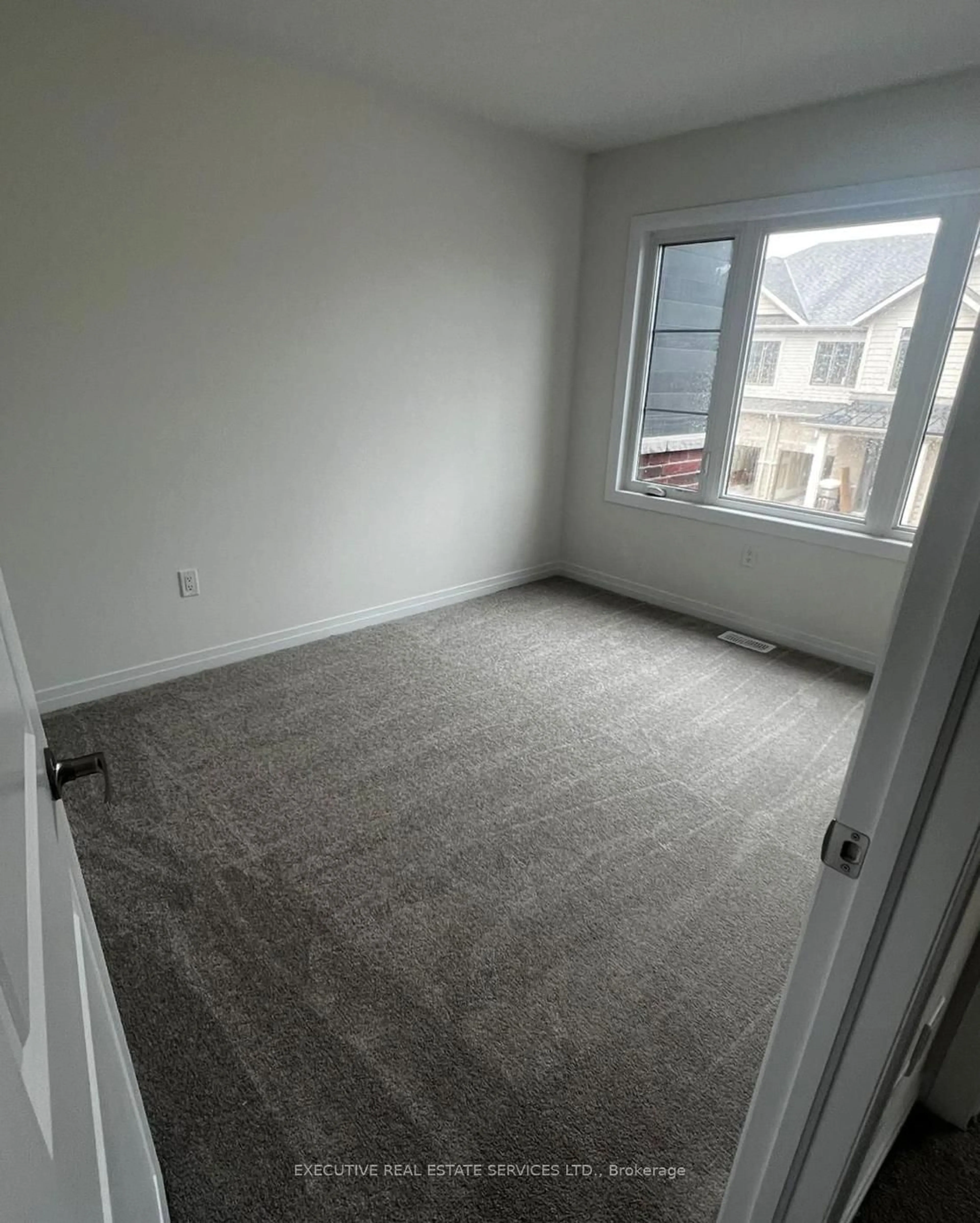 A pic of a room for 15 Blacklock St #16, Cambridge Ontario N1S 0E6