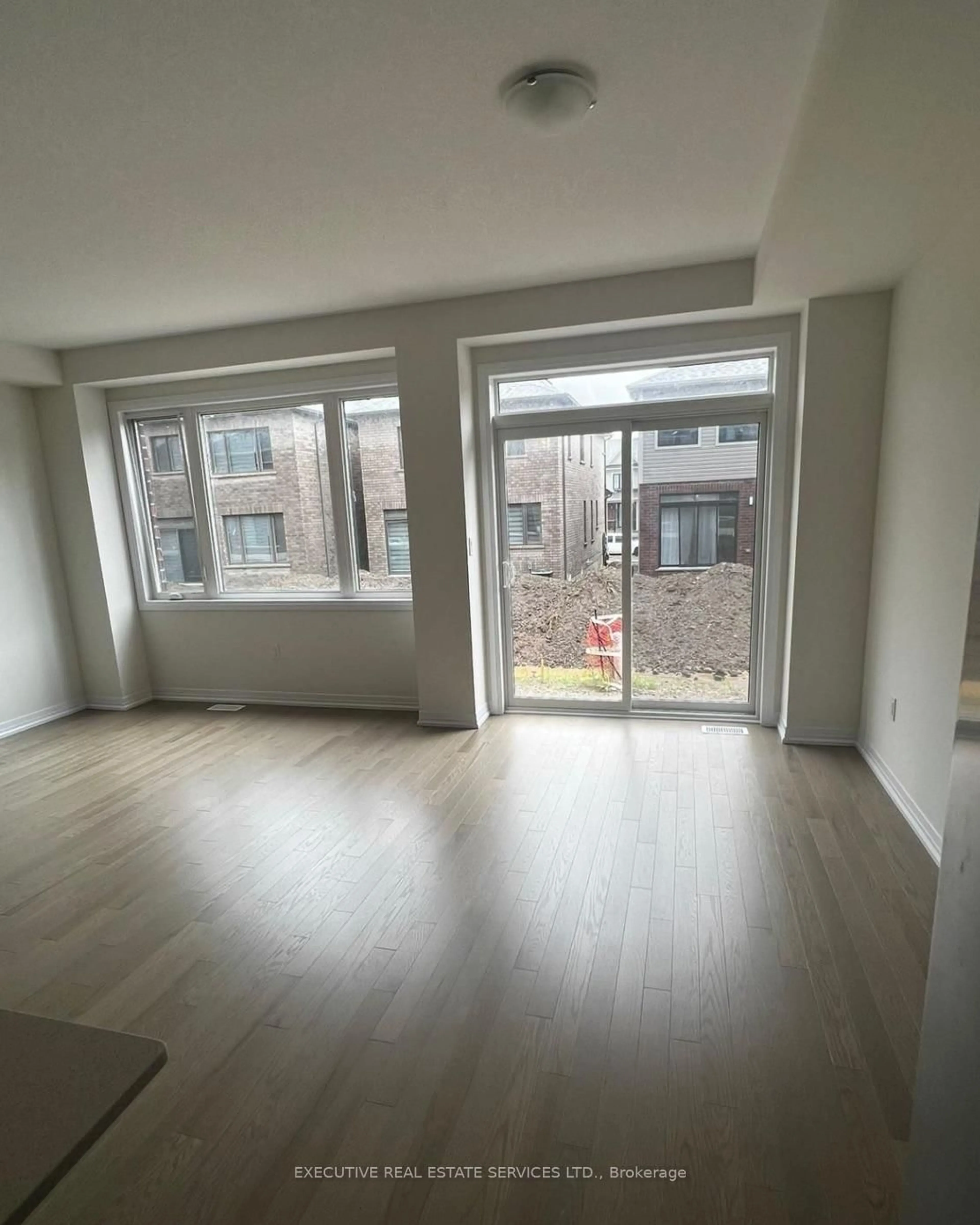 A pic of a room for 15 Blacklock St #16, Cambridge Ontario N1S 0E6