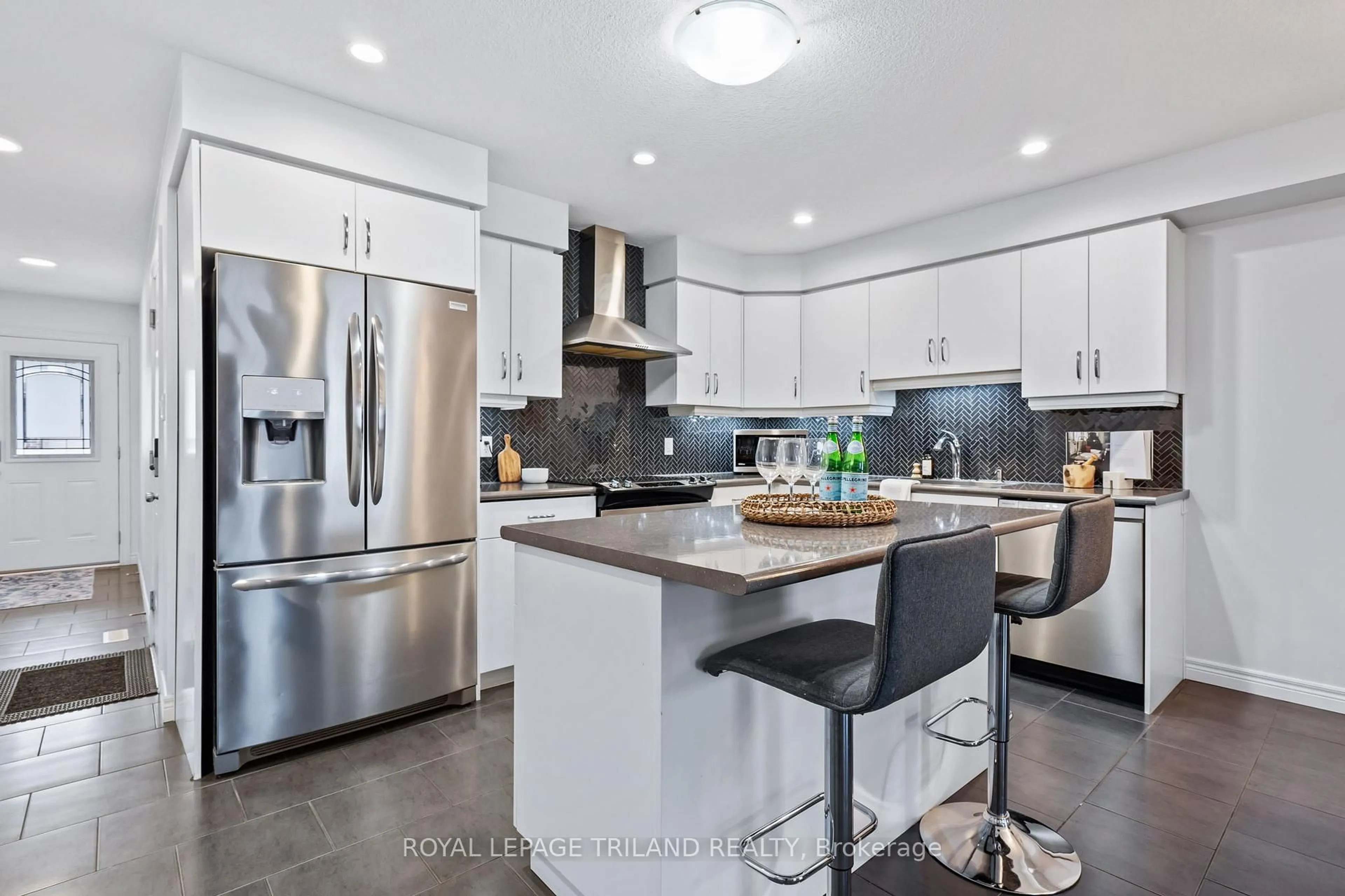 Open concept kitchen, ceramic/tile floor for 1220 Riverbend Rd #50, London South Ontario N6K 0G5