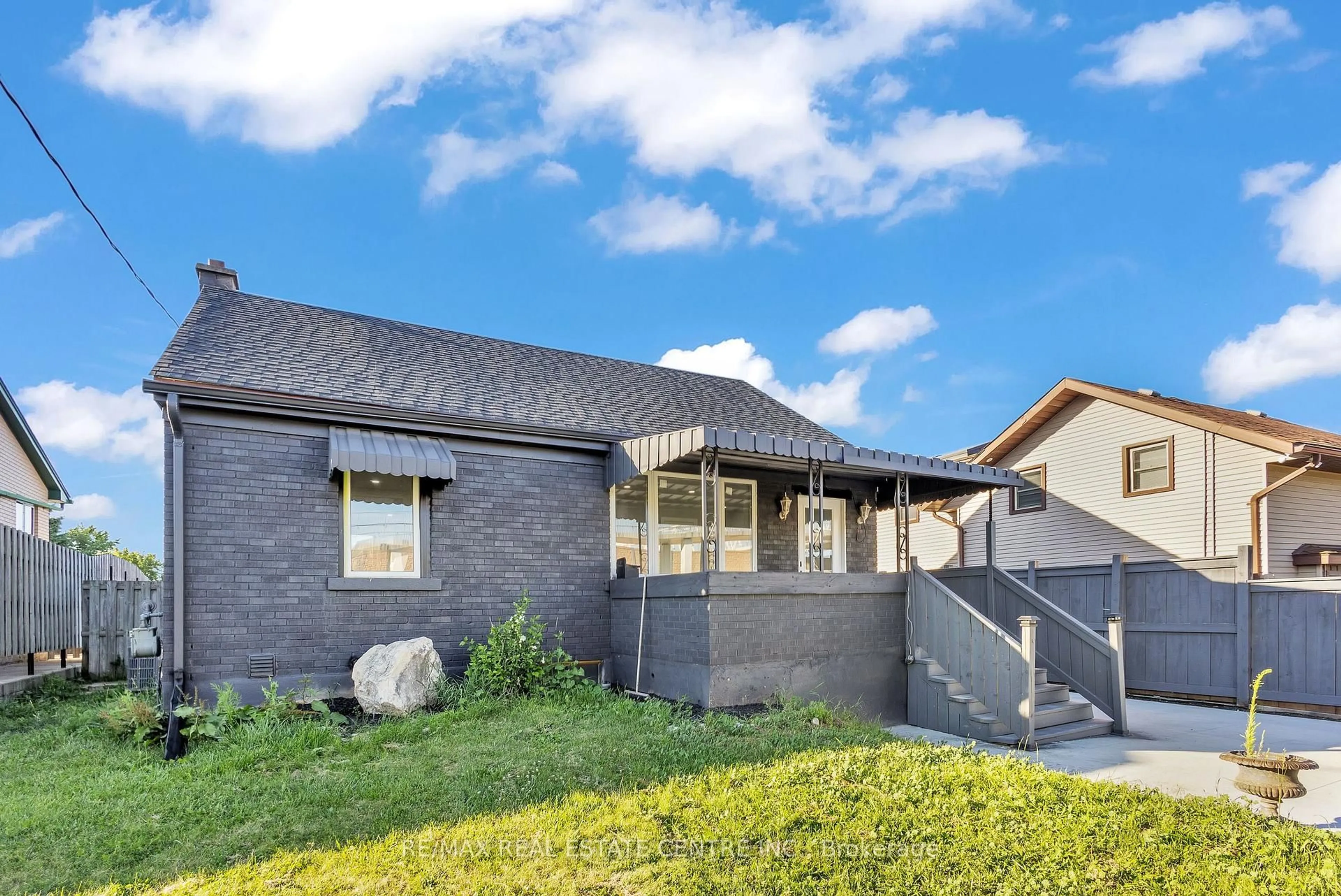 Home with brick exterior material, unknown for 84 Avalon Pl, Kitchener Ontario N2M 4N7