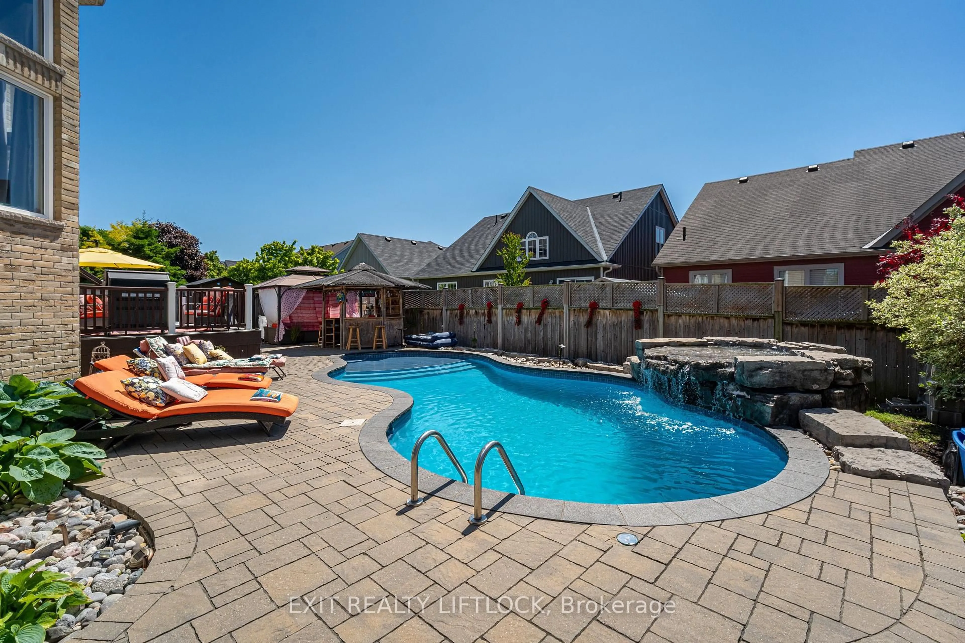 Pool for 399 Lakeshore Rd, Port Hope Ontario L1A 0A4