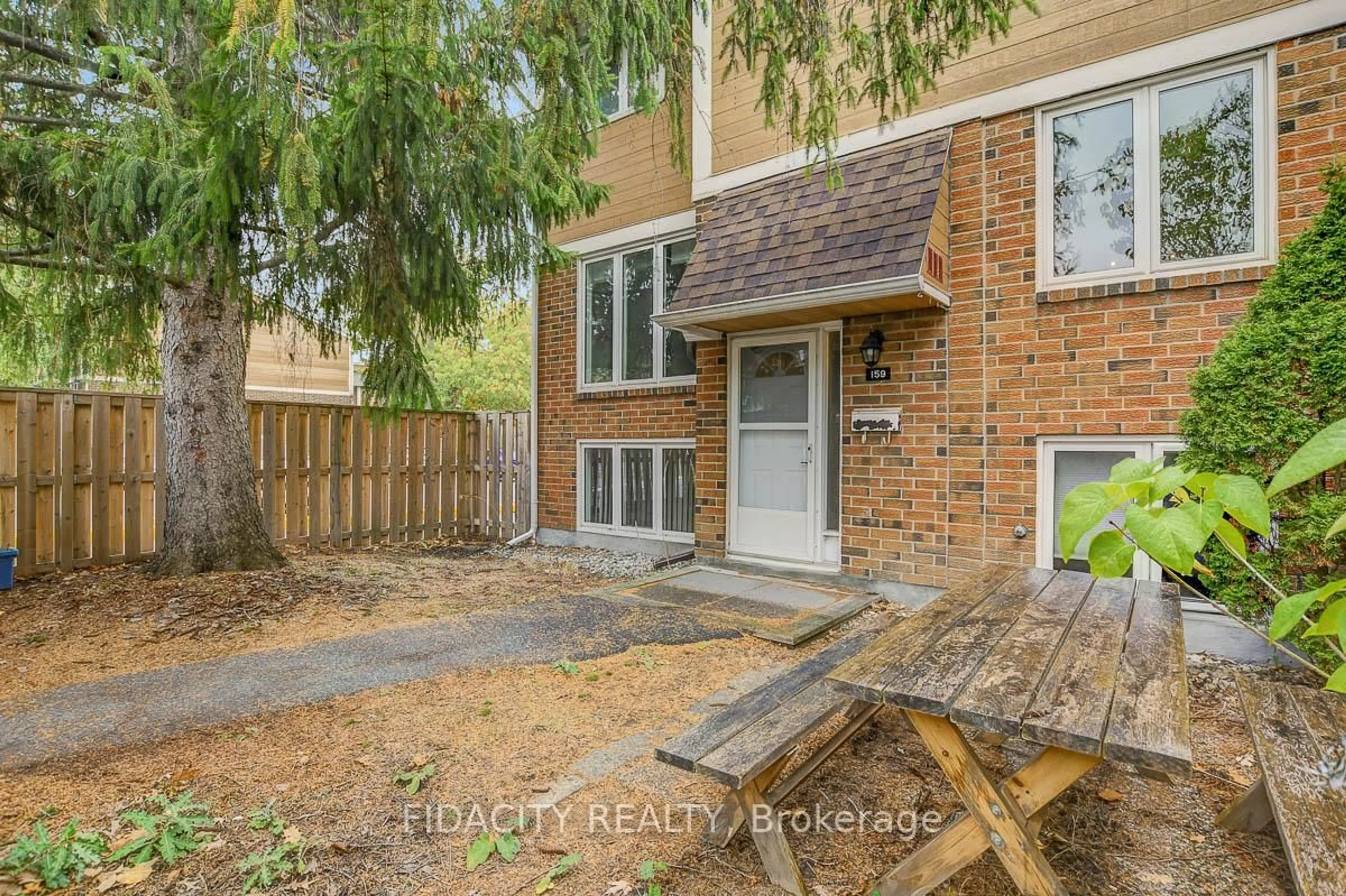 A pic from outside/outdoor area/front of a property/back of a property/a pic from drone, street for 159 Salter Cres #61, Kanata Ontario K2K 1Y8