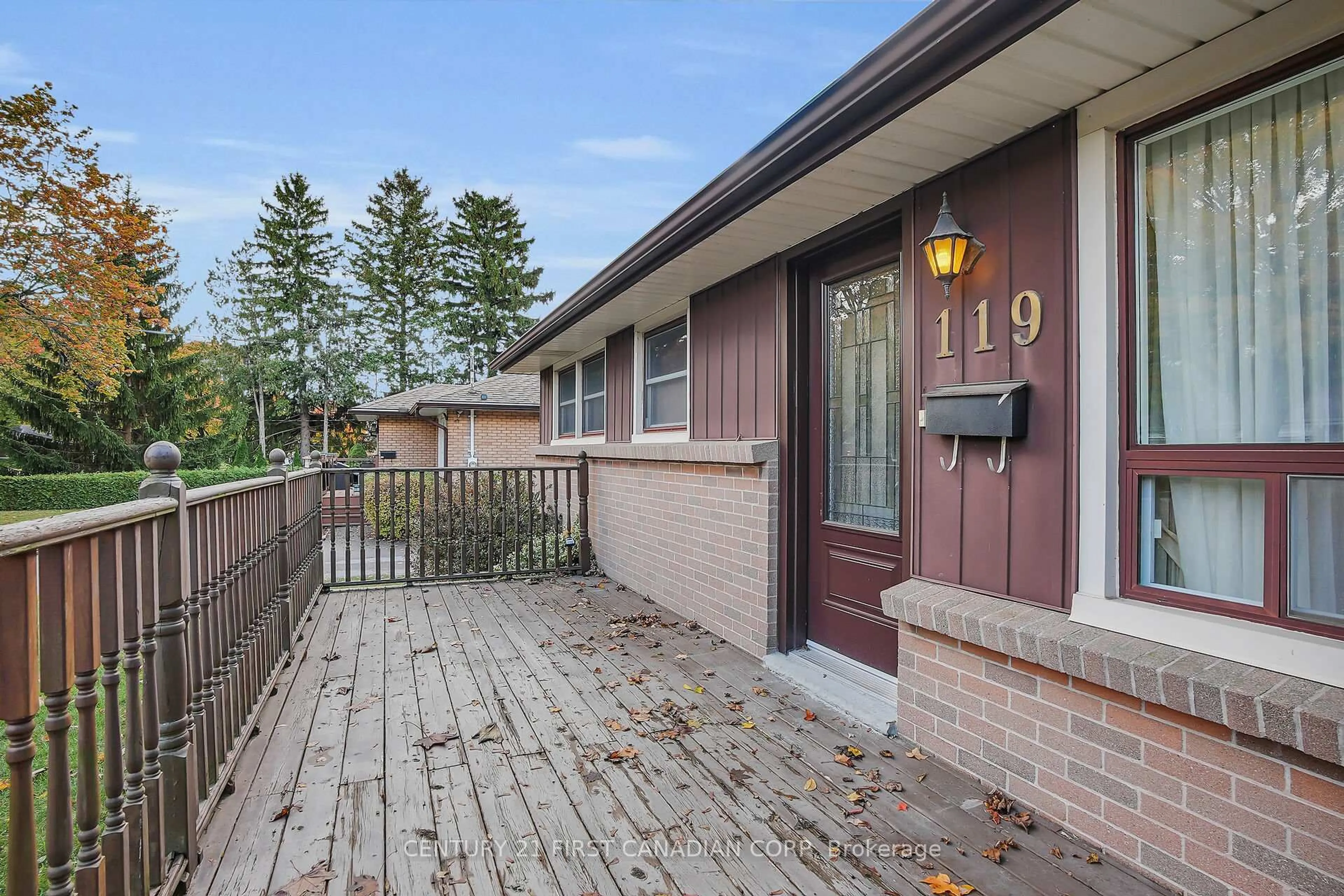 Patio, street for 119 Bancroft Rd, London East Ontario N5V 1C6