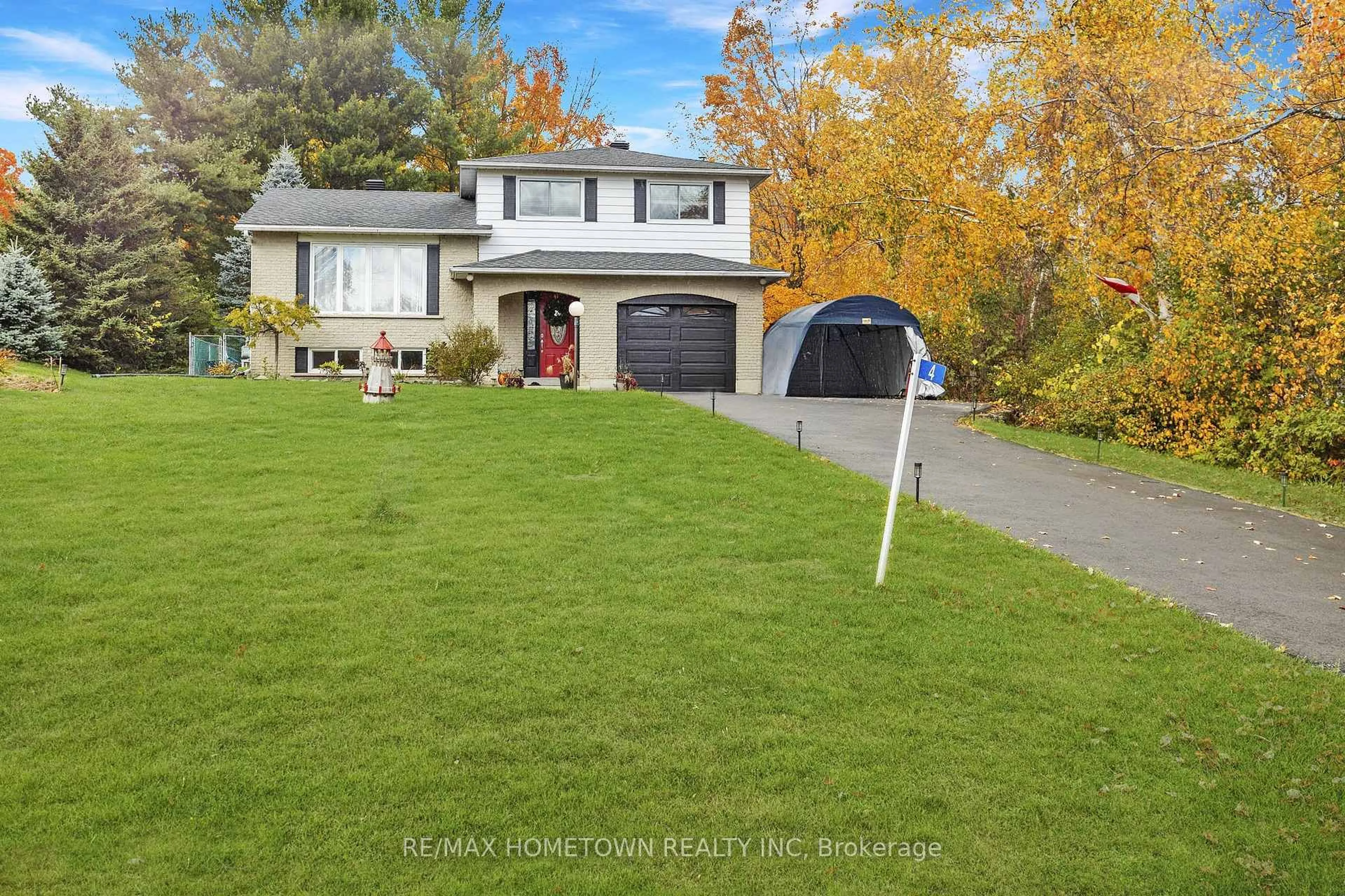 A pic from outside/outdoor area/front of a property/back of a property/a pic from drone, street for 4 Meikle Dr, Augusta Ontario K0E 1P0