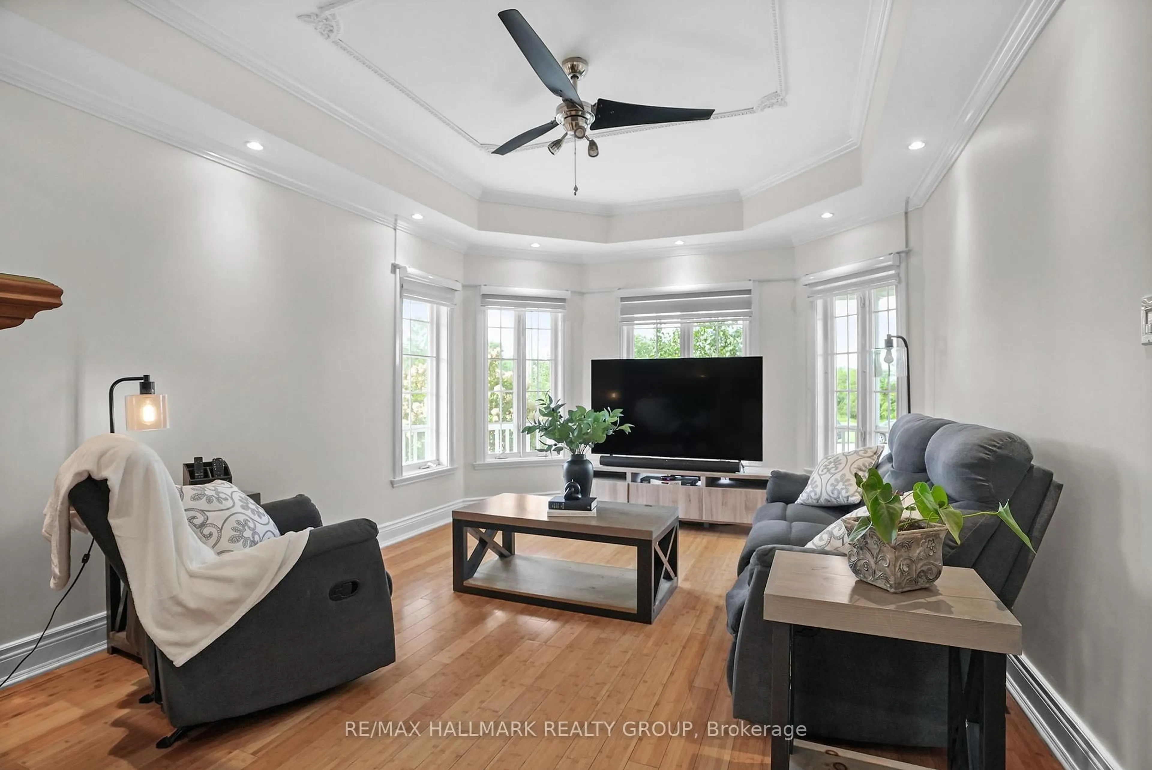 Living room with furniture, unknown for 115 Pigeon St, Clarence-Rockland Ontario K4K 1J8