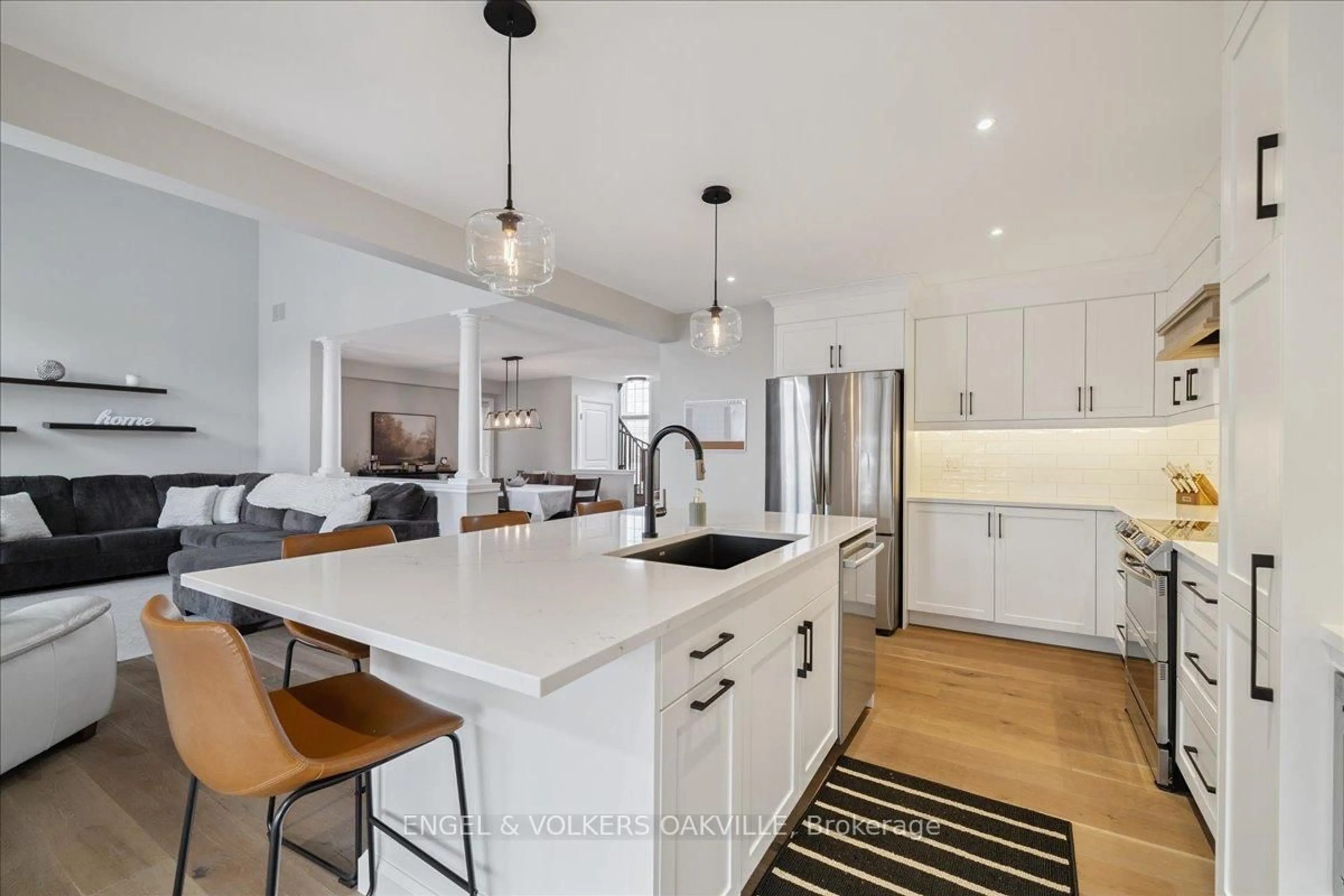 Open concept kitchen, ceramic/tile floor for 112 Fletcher Rd, Hamilton Ontario L0R 1P0