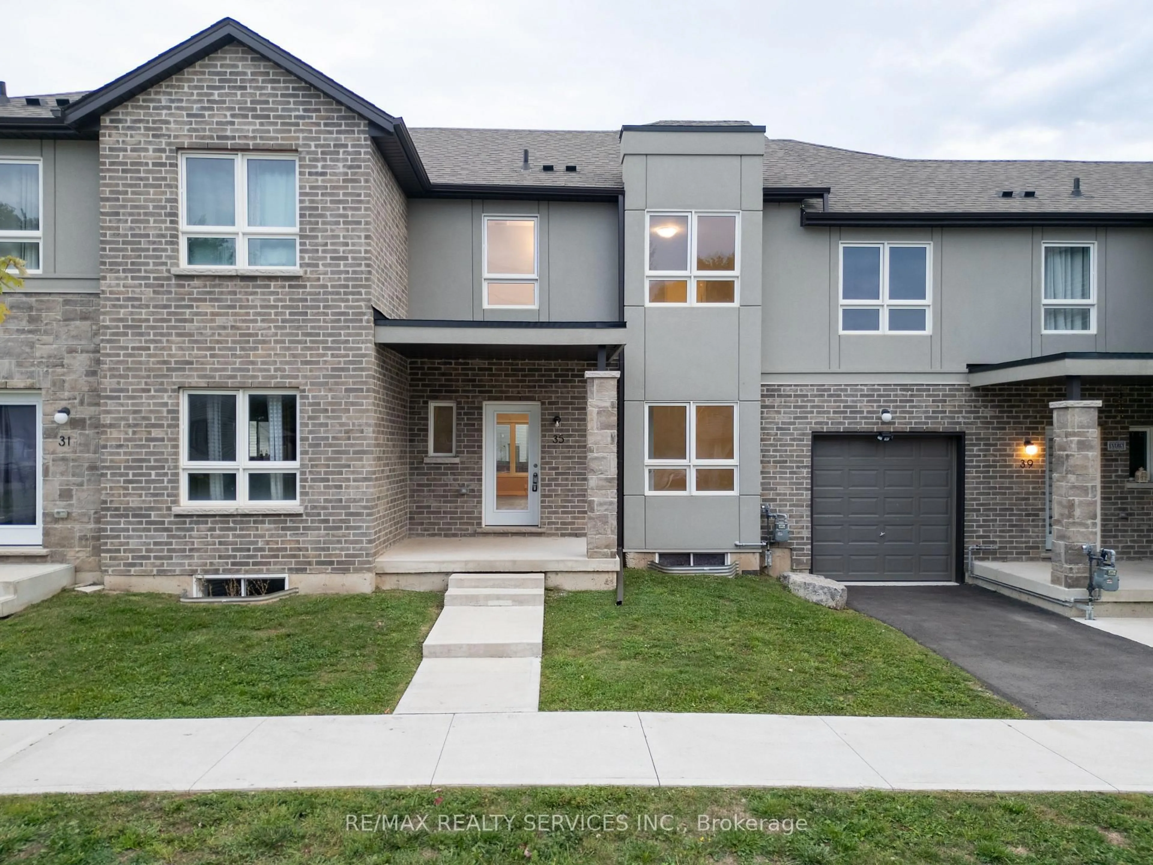 Home with brick exterior material, street for 35 Perenack Ave #17, Welland Ontario L3C 2C6