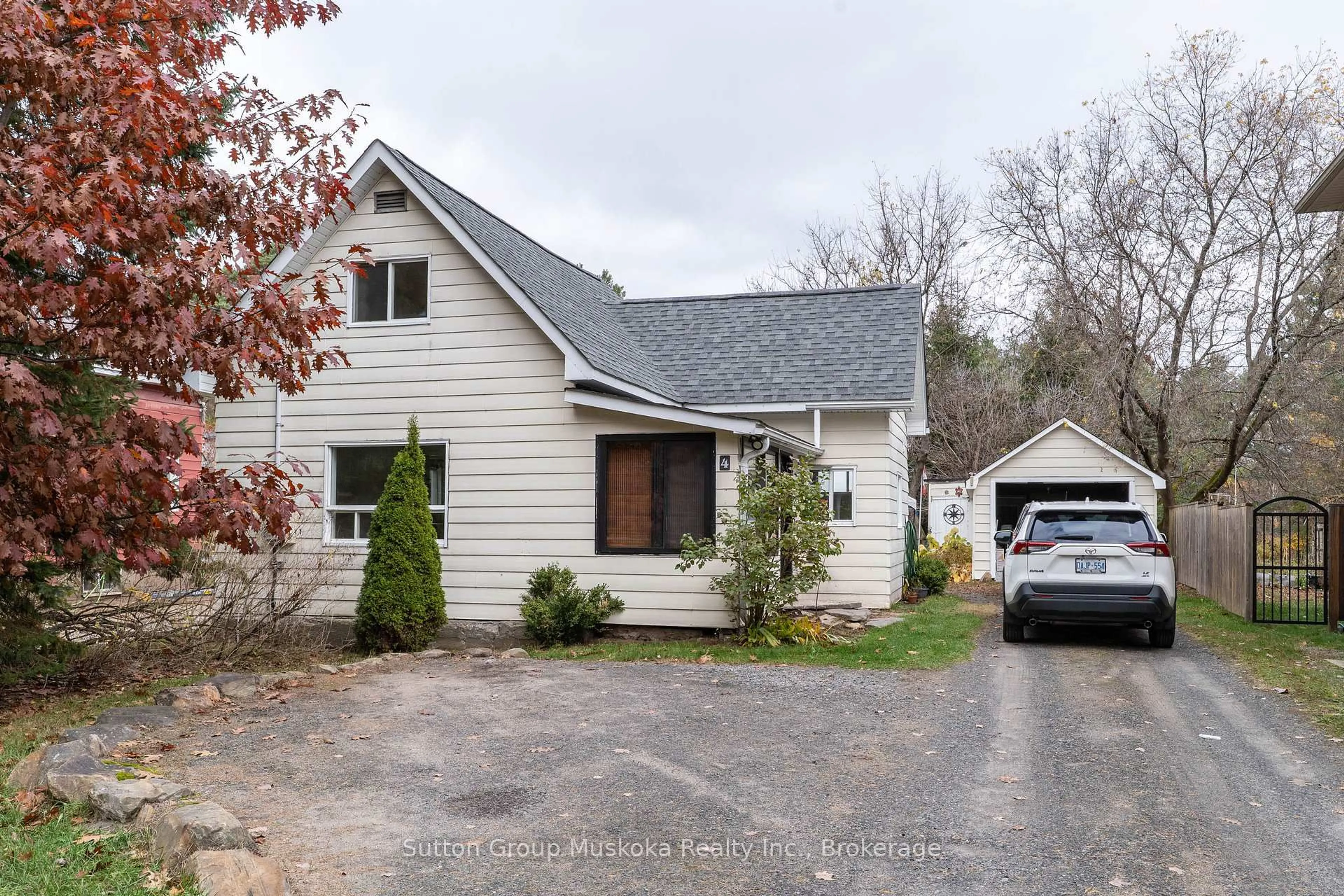 Unknown for 4 Thunder Bridge Crt, Huntsville Ontario P1H 1M1