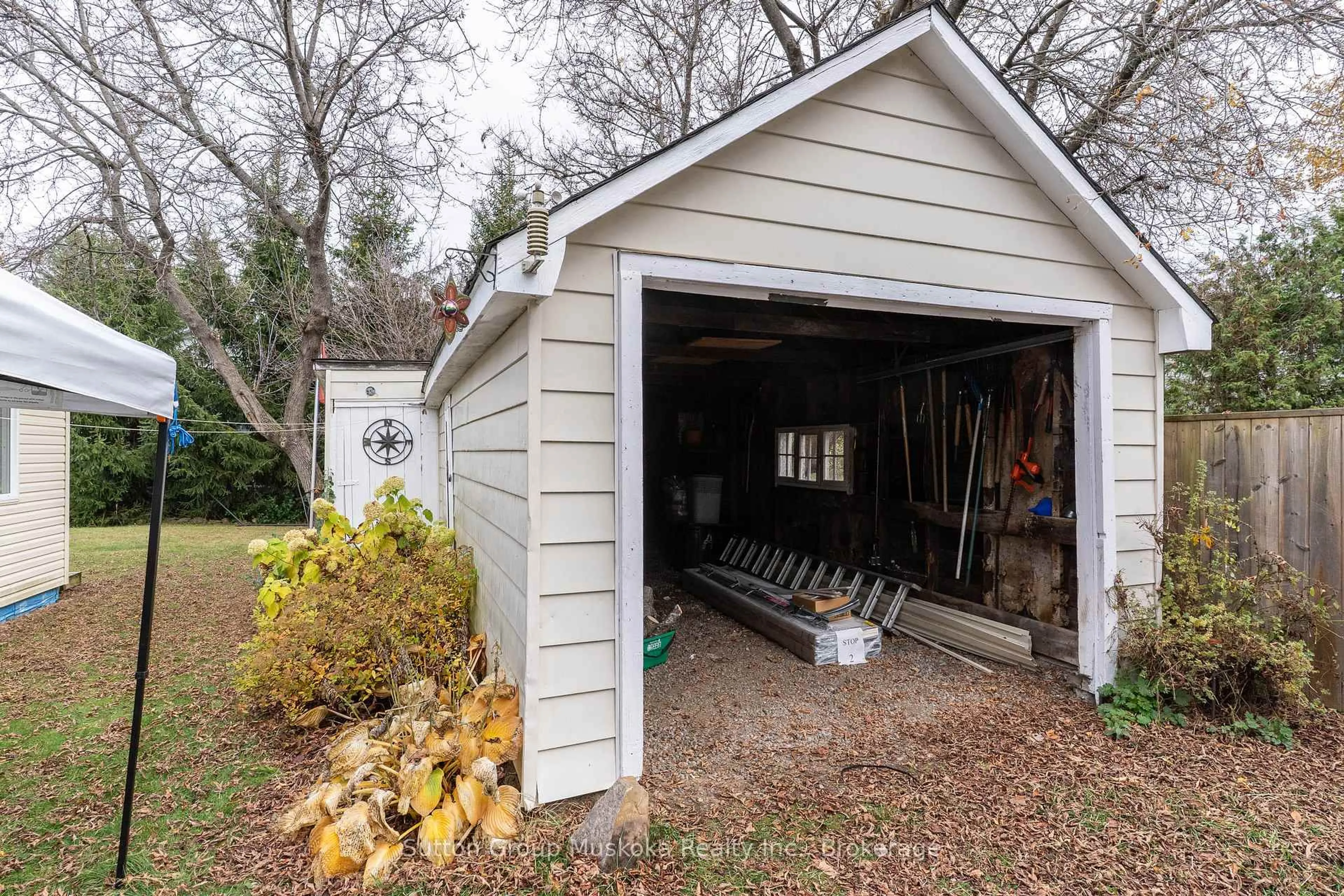 Shed for 4 Thunder Bridge Crt, Huntsville Ontario P1H 1M1