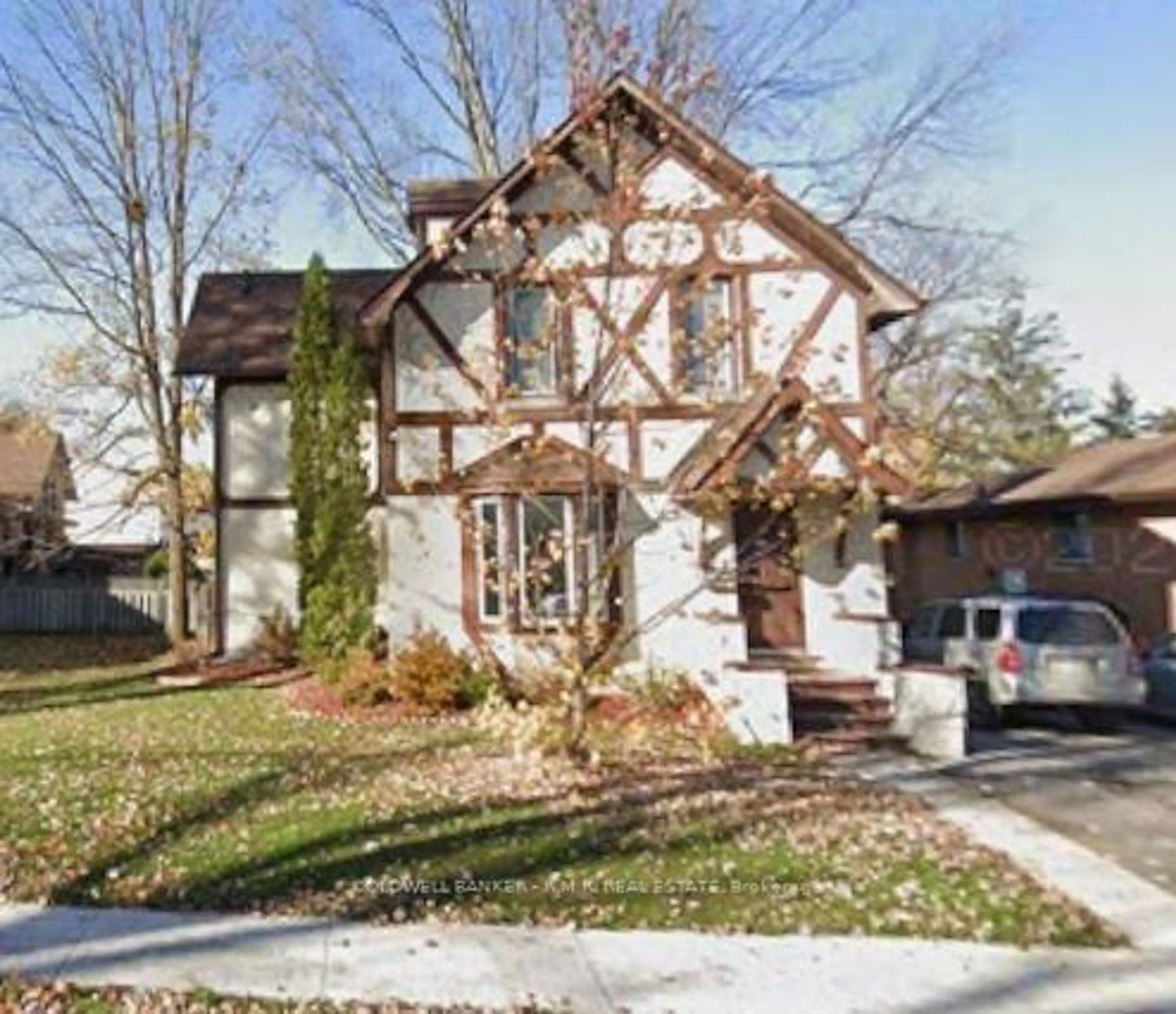 Home with brick exterior material, street for 52 Glenelg St, Kawartha Lakes Ontario K9V 1Z3