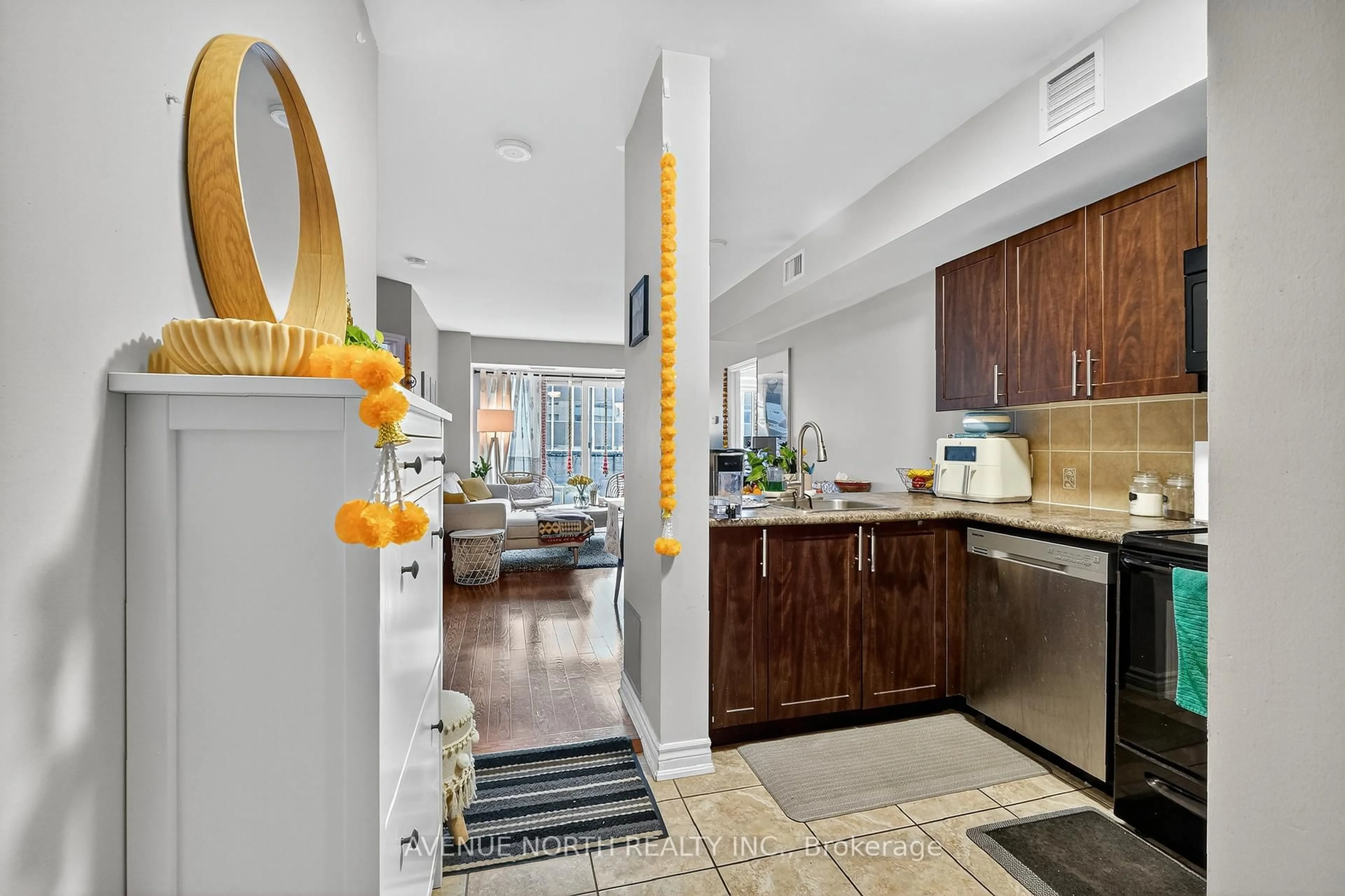 Open concept kitchen, unknown for 234 Rideau St #1203, Ottawa Ontario K1N 0A9