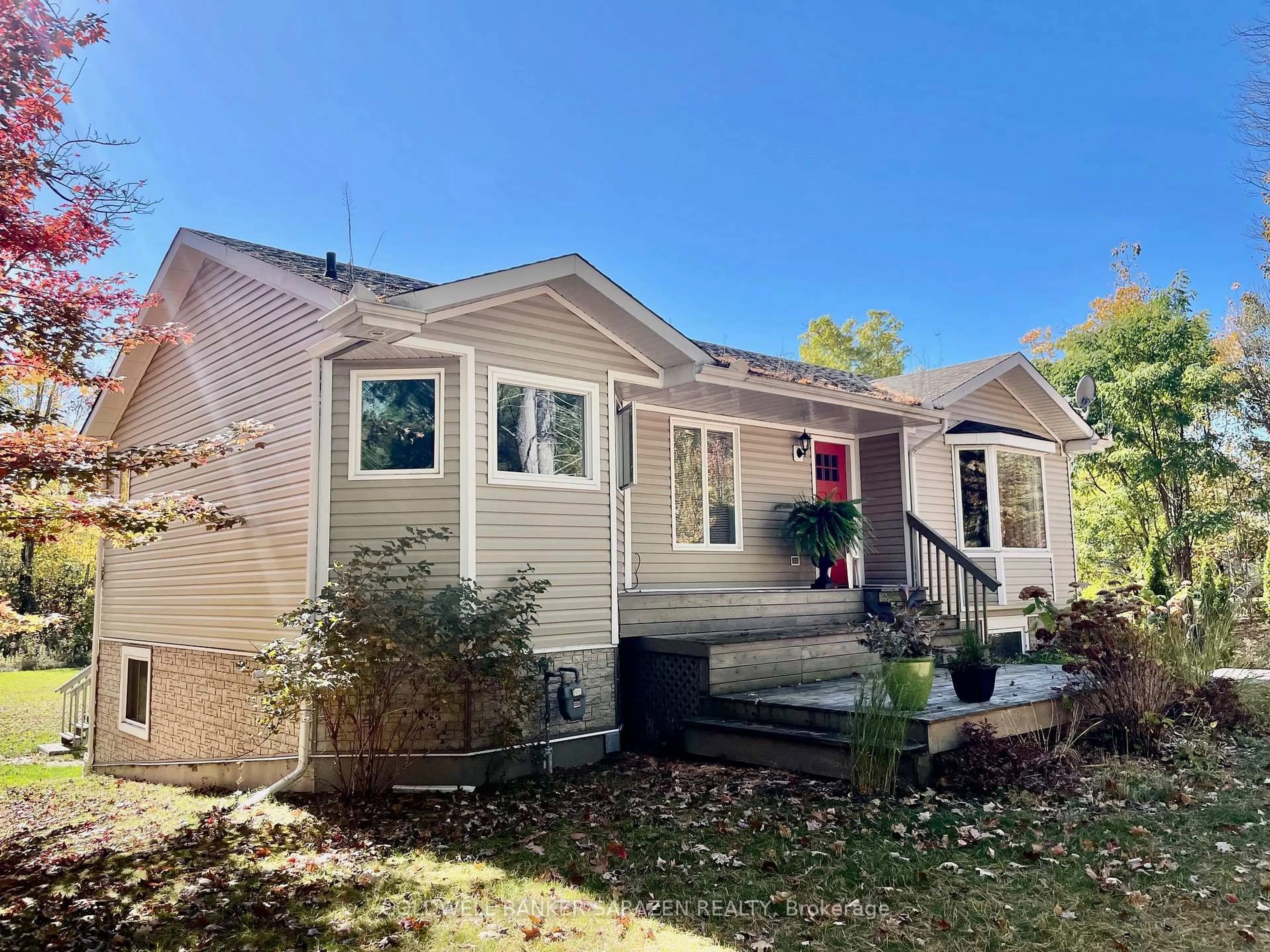 Home with vinyl exterior material, street for 95 Shanmarie Lane, Ottawa Ontario K0A 3M0
