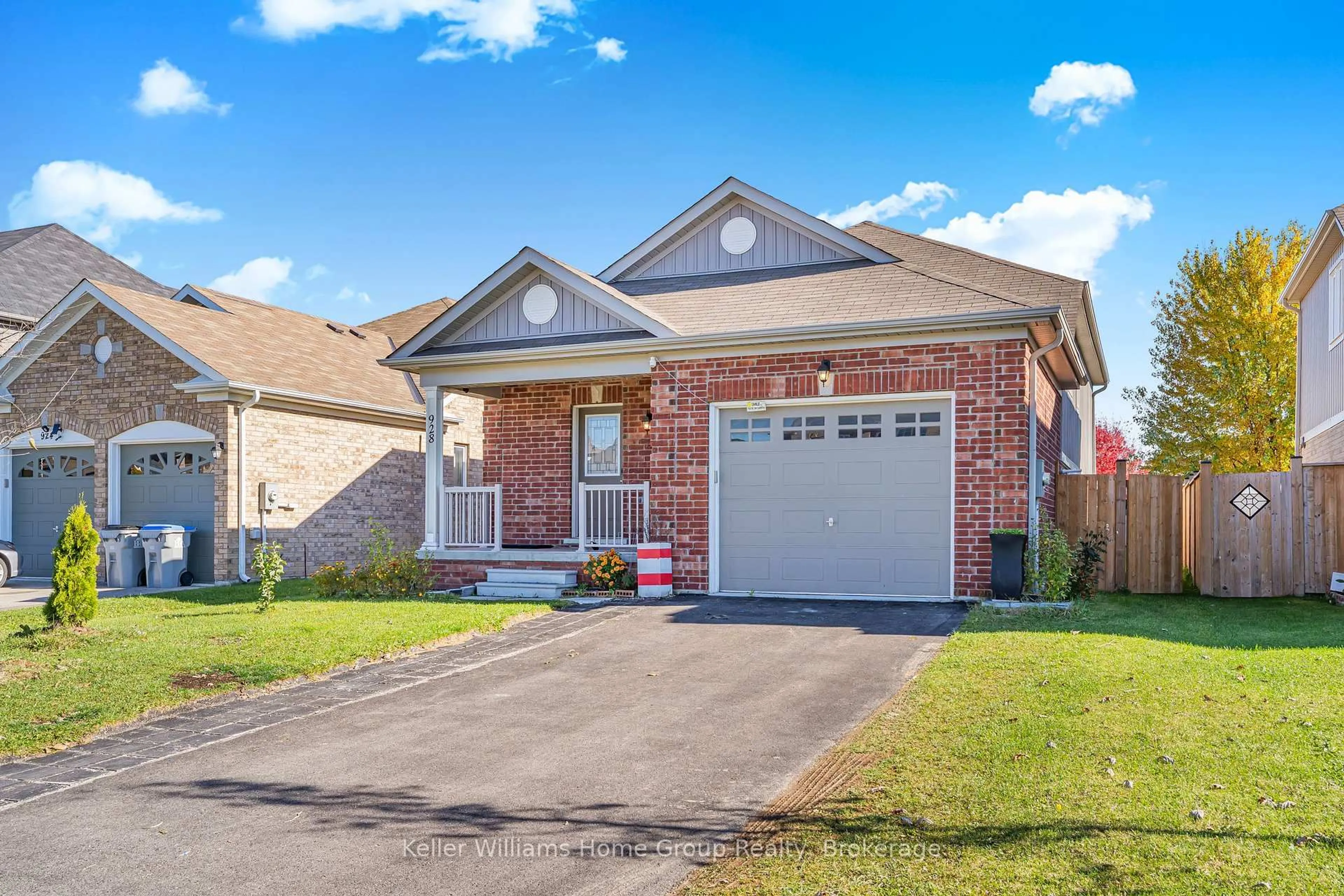Home with brick exterior material, street for 928 Hannah Ave, North Perth Ontario N4W 0H7