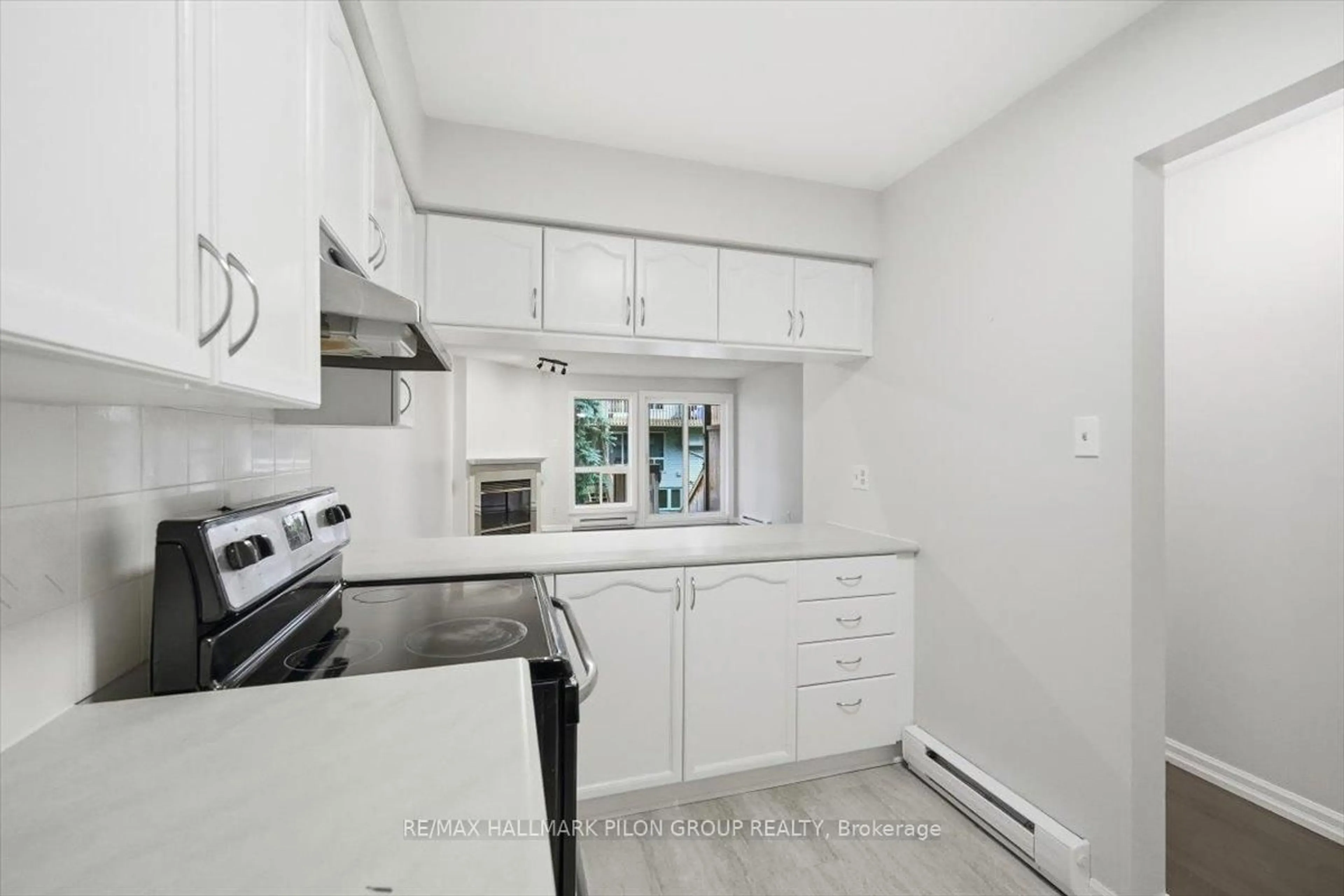 Standard kitchen, unknown for 205 Briston Private, Ottawa Ontario K1G 5R5