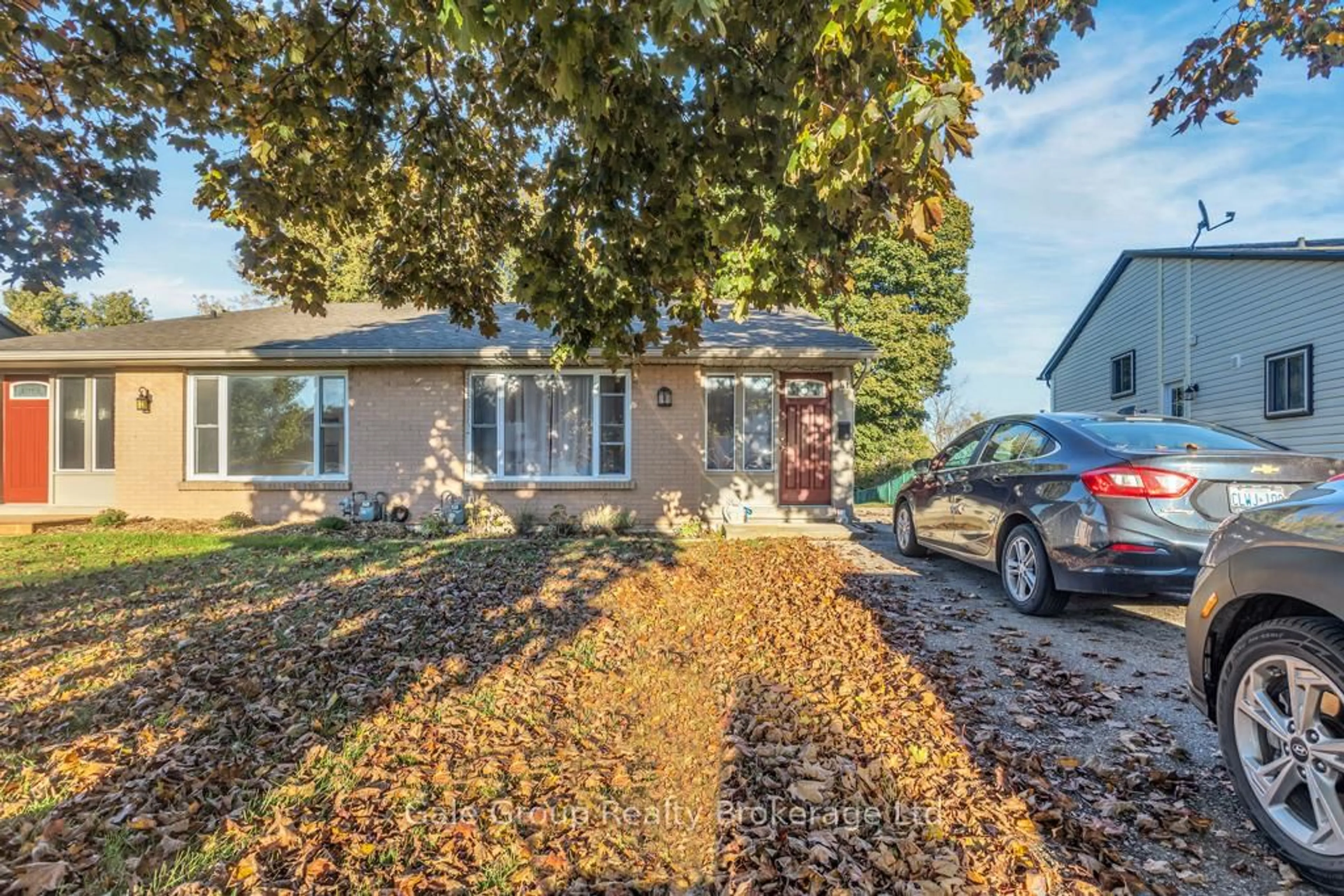 Unknown for 61 Tennyson St, Woodstock Ontario N4S 8B3