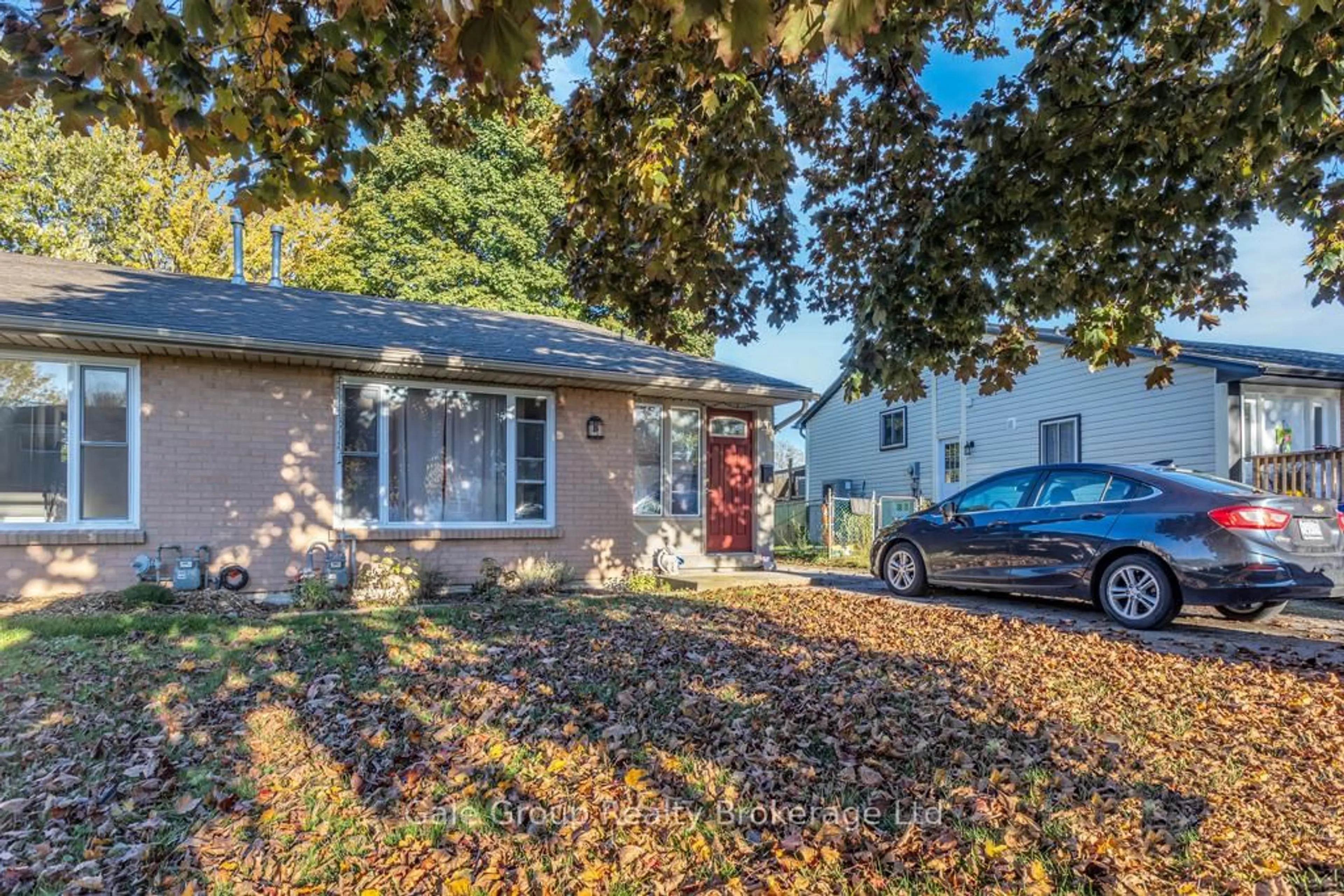 Unknown for 61 Tennyson St, Woodstock Ontario N4S 8B3