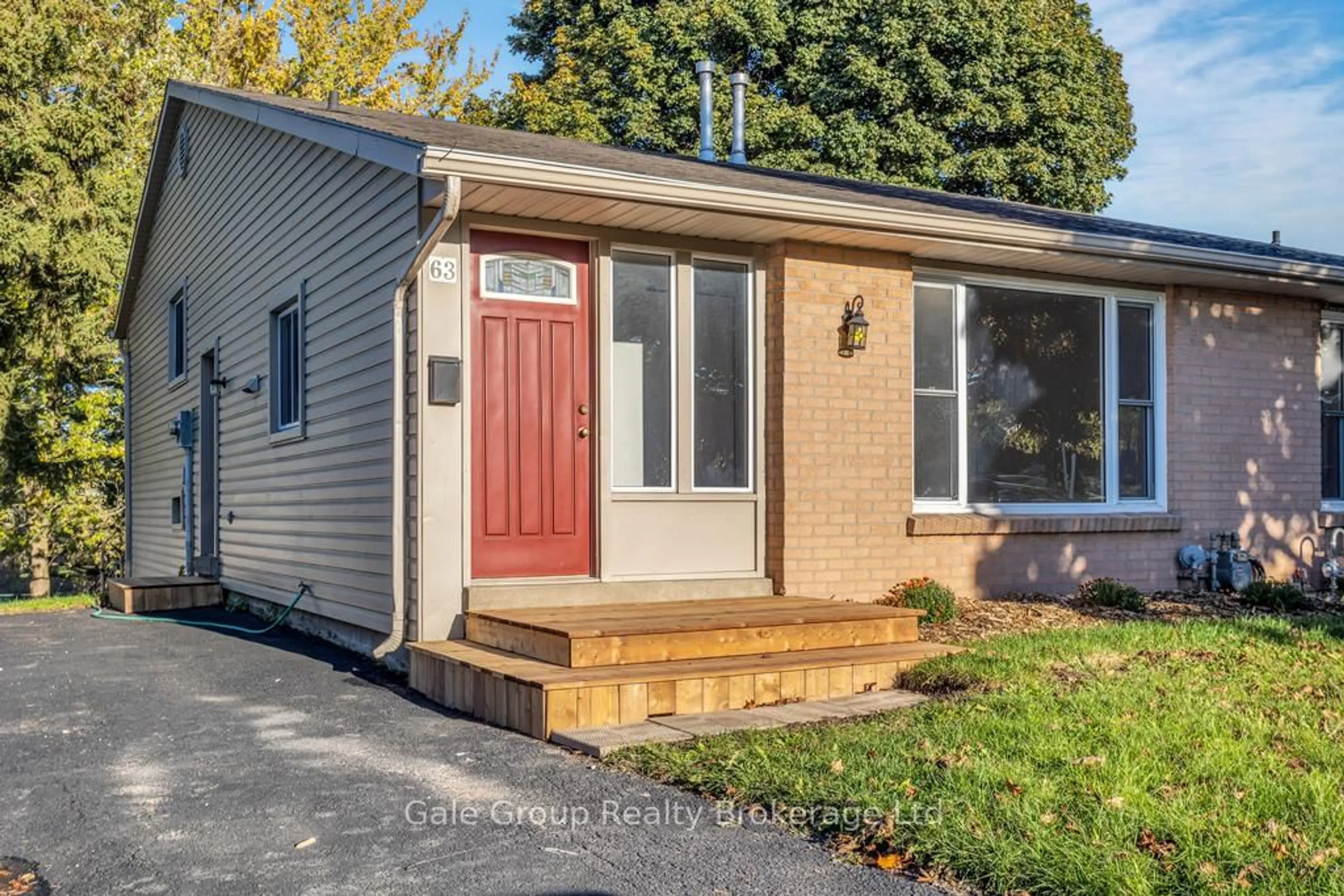 Home with vinyl exterior material, street for 63 Tennyson St, Woodstock Ontario N4S 8B3