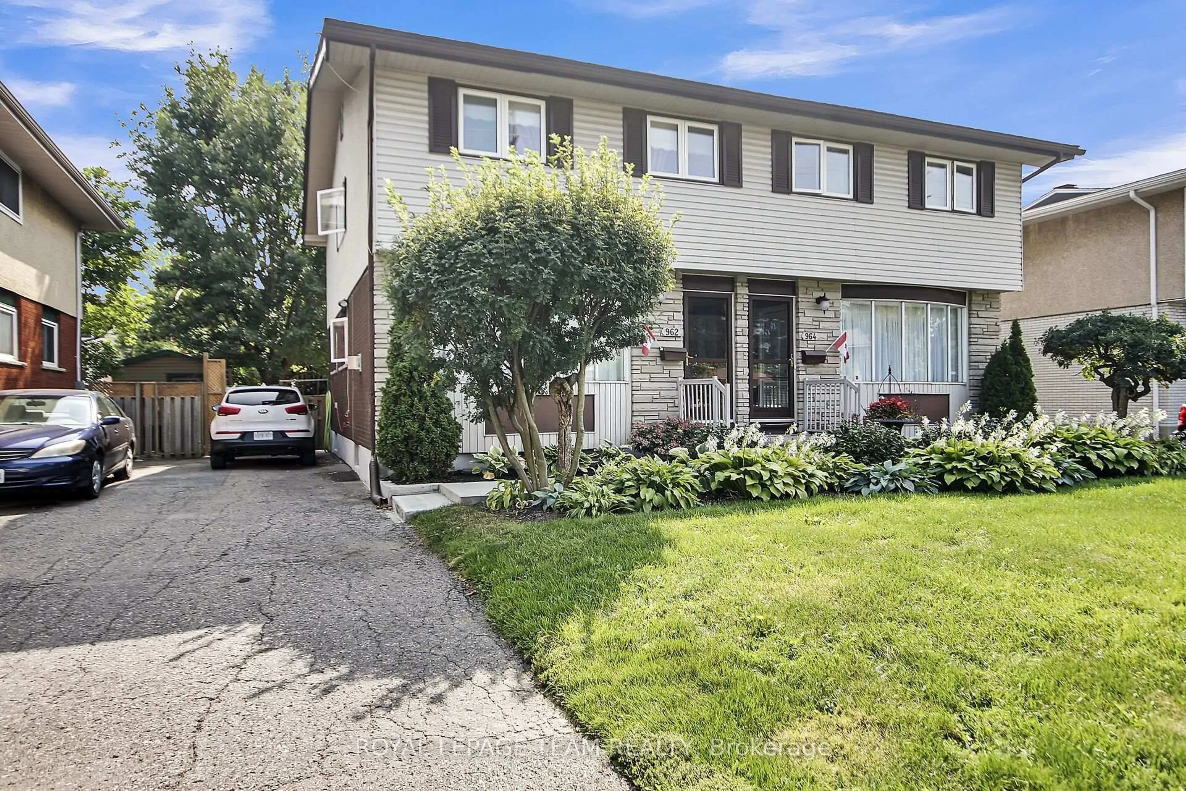 Unknown for 962 Dynes Rd, Ottawa Ontario K2C 0G8