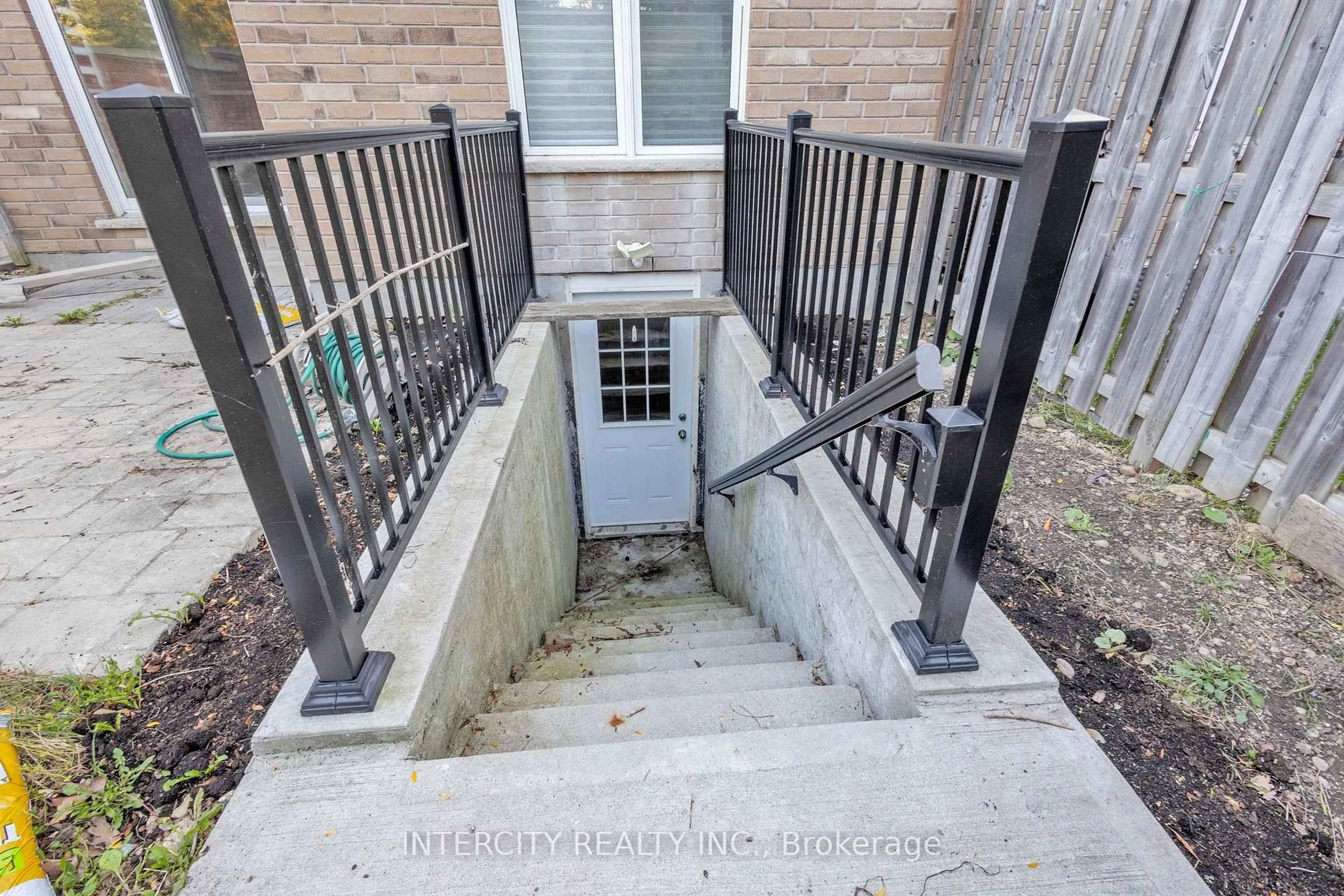 Stairs for 51 Laughland Lane, Guelph Ontario N1L 0C9