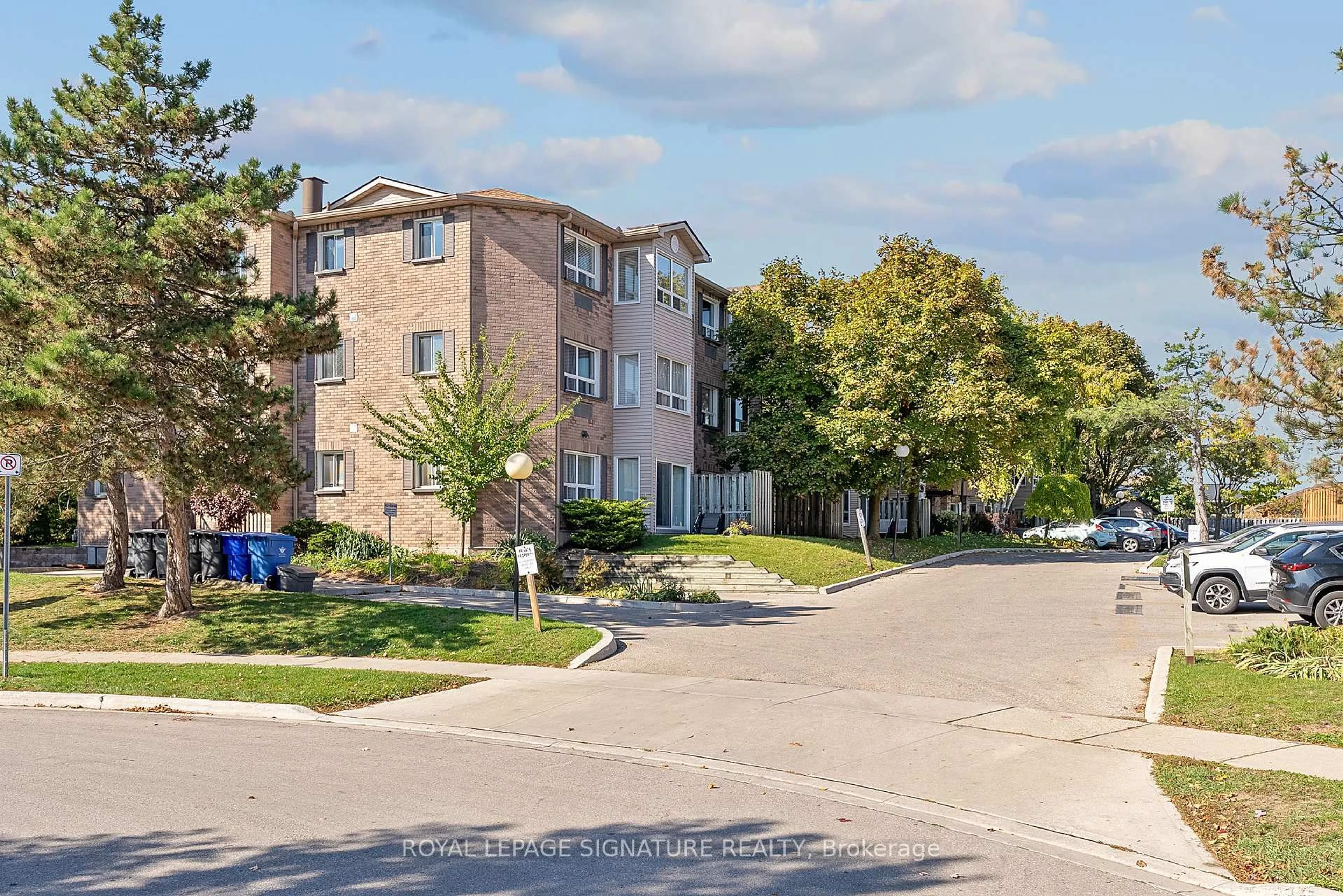 A pic from outside/outdoor area/front of a property/back of a property/a pic from drone, street for 30 Hugo Cres #110, Kitchener Ontario N2M 3Z2