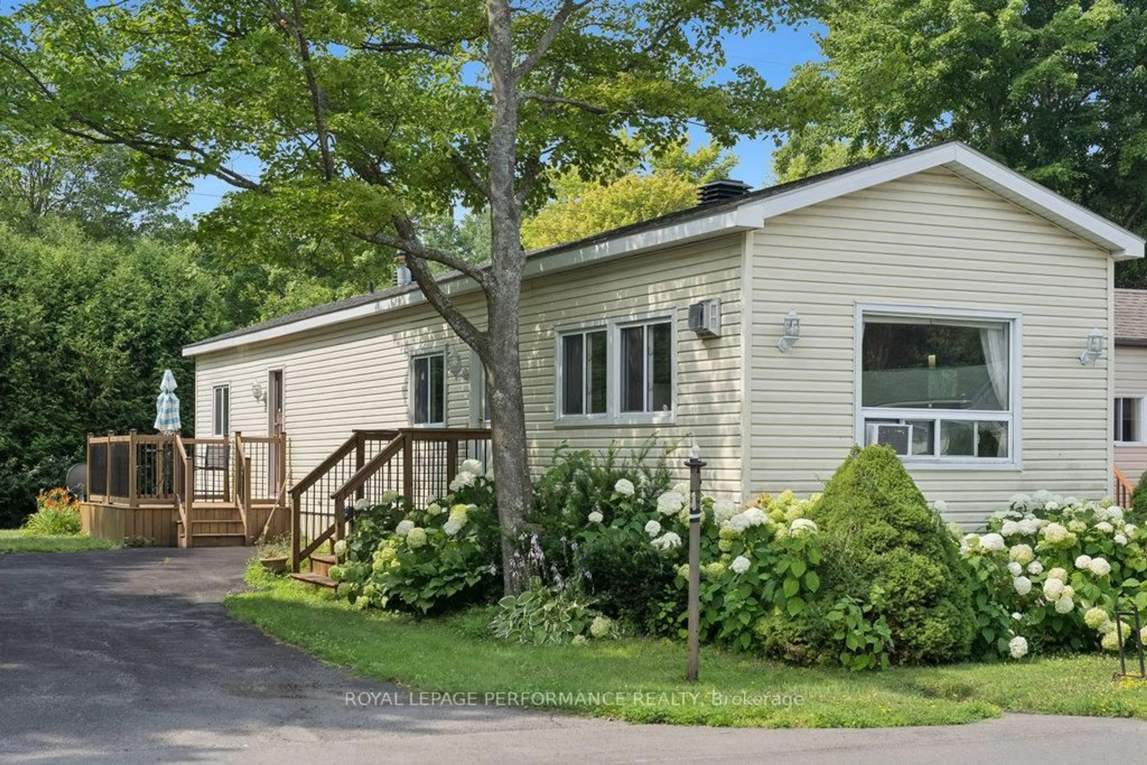 Home with vinyl exterior material, street for 1036 Vista Barrett Private, Greely Ontario K4P 1C7