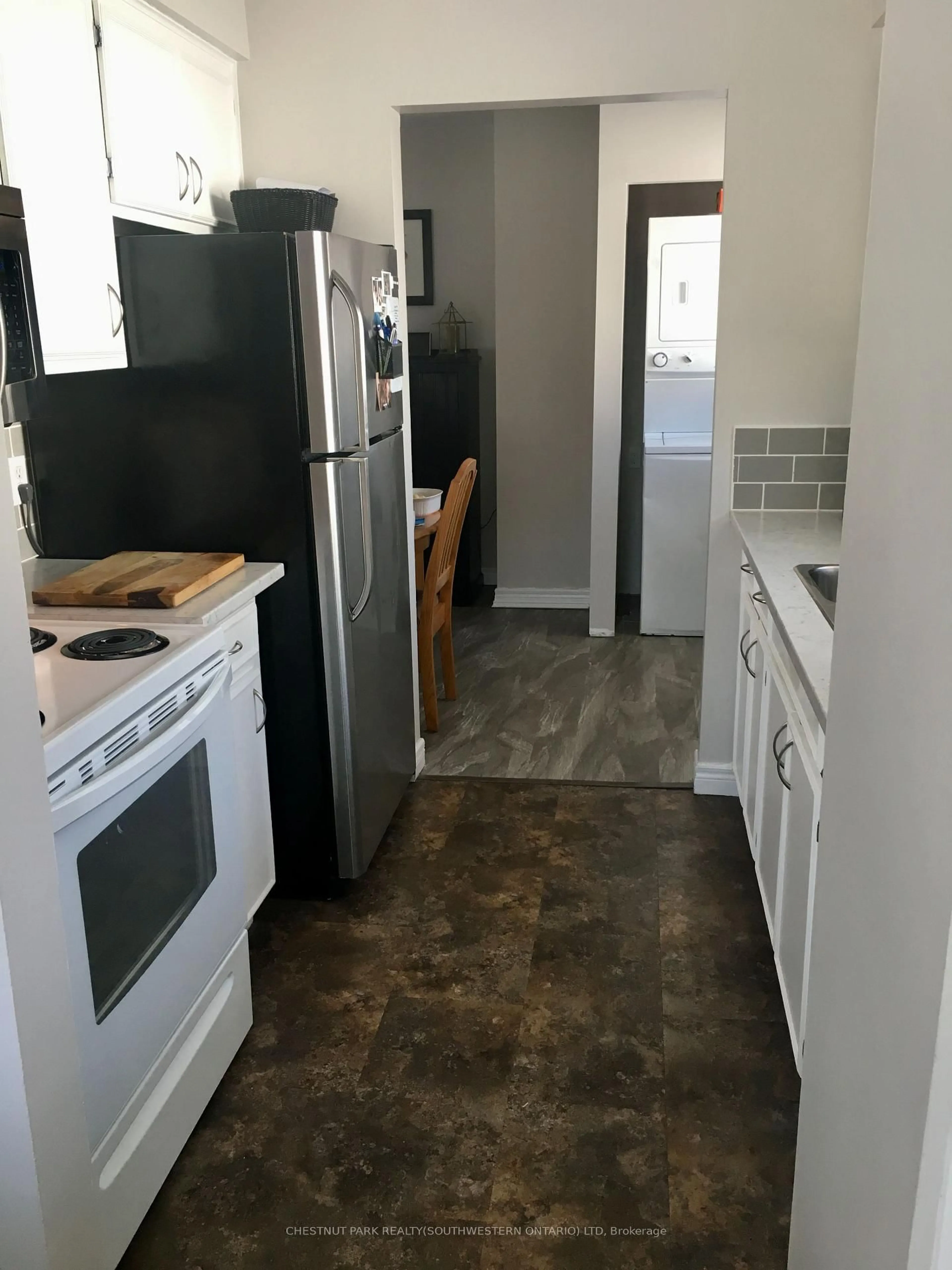 Standard kitchen, unknown for 148 Green Valley Dr, Kitchener Ontario N2P 1C4
