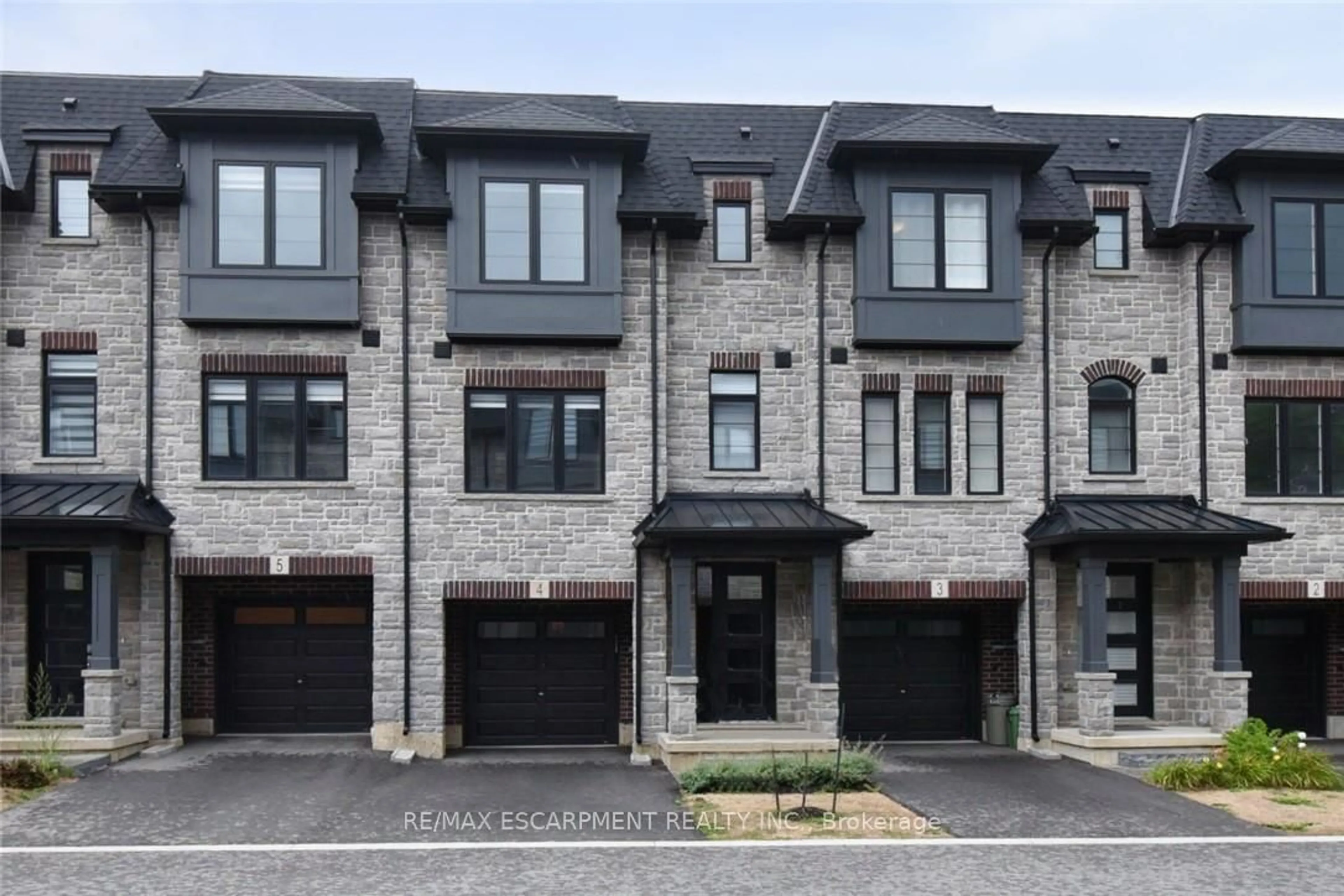 Home with brick exterior material, street for 187 Wilson St #4, Hamilton Ontario L9G 1N4