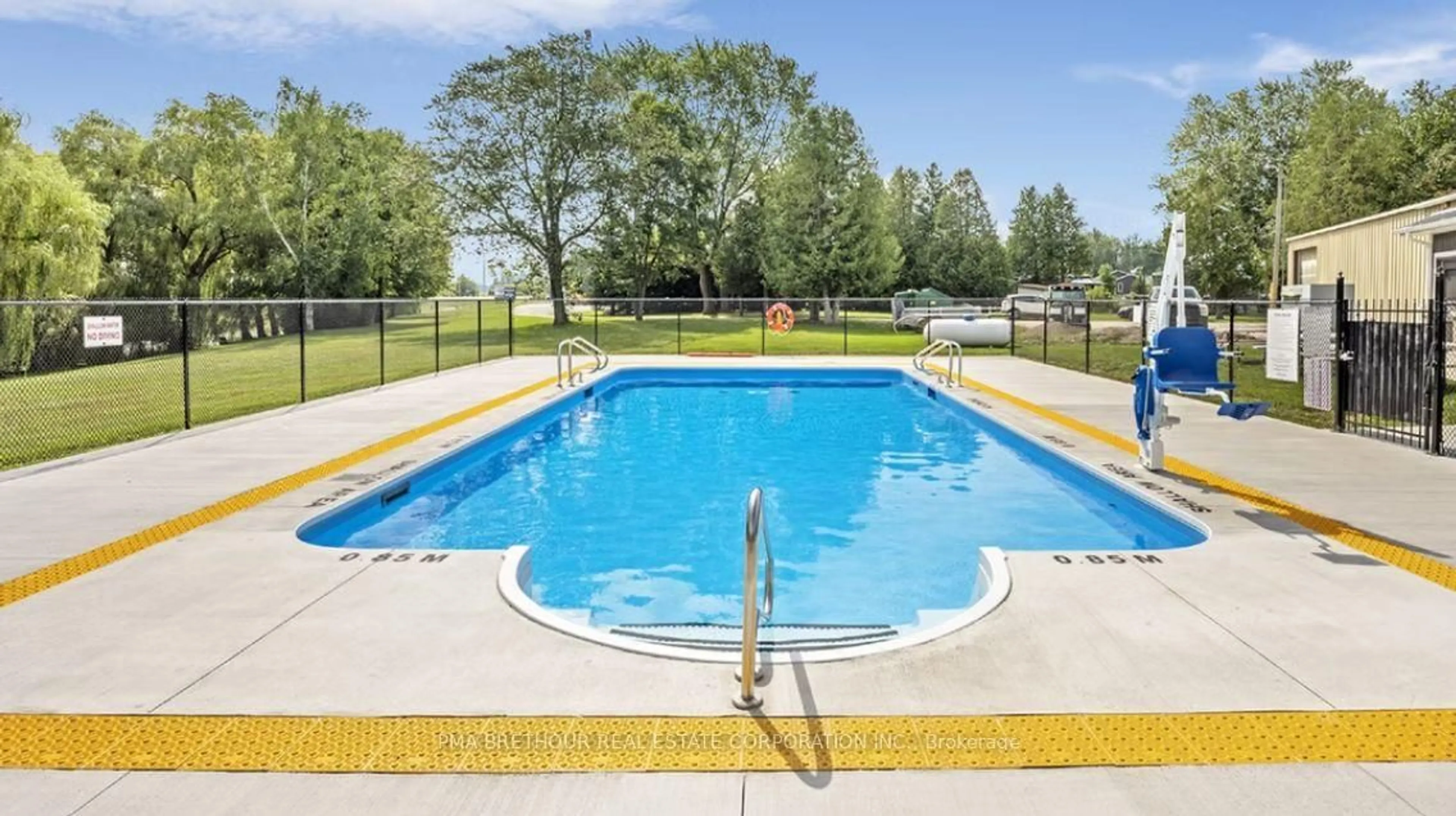 Pool for 18 Bluffs View Blvd, Ashfield-Colborne-Wawanosh Ontario N7A 0C1