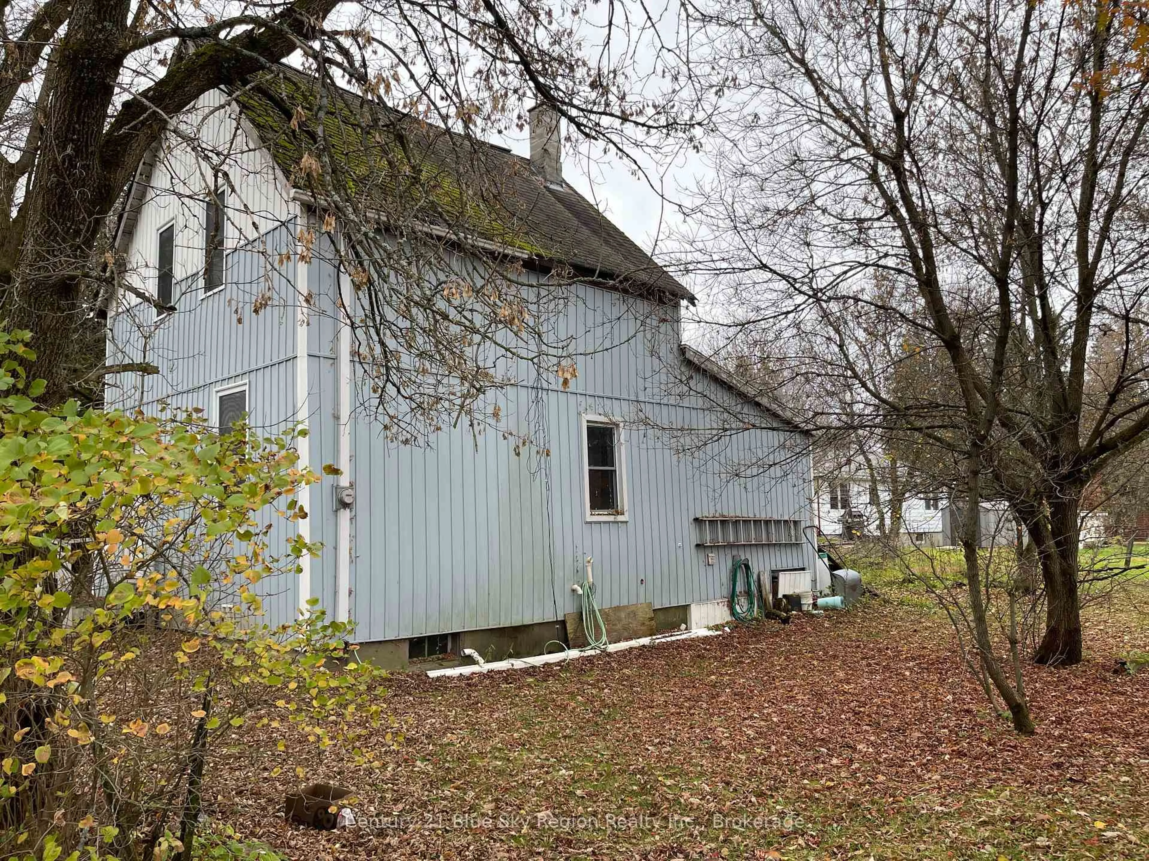Shed for 131 Edward St, Powassan Ontario P0H 1Z0
