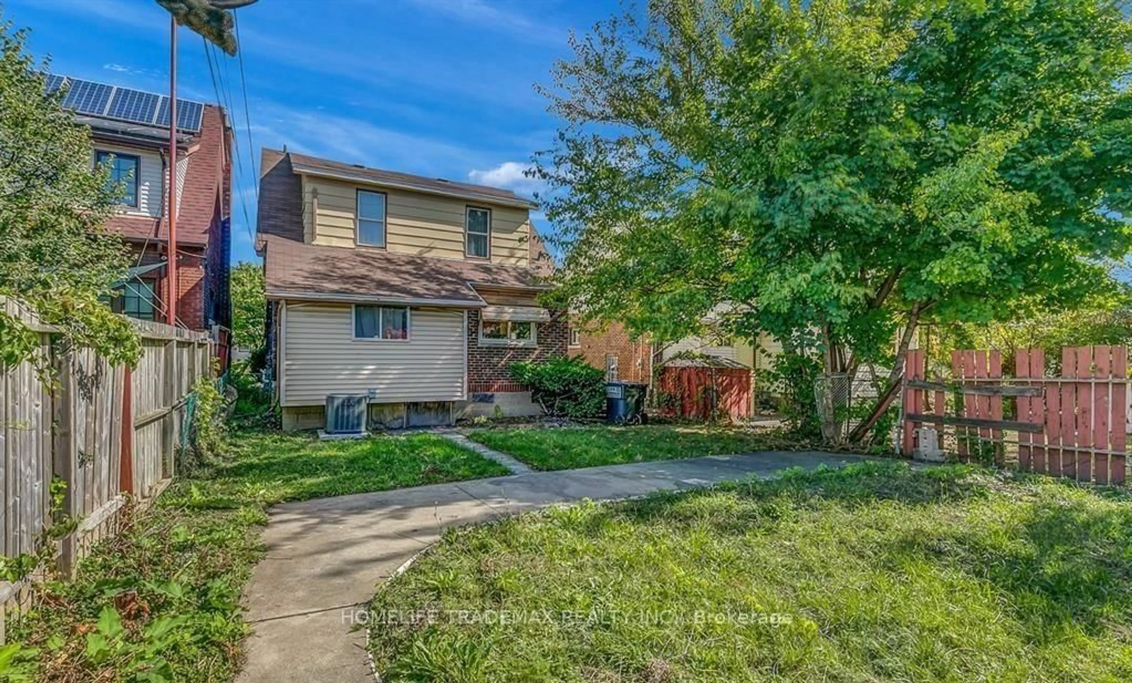 Patio, street for 329 Rankin Ave, Windsor Ontario N9B 2R6