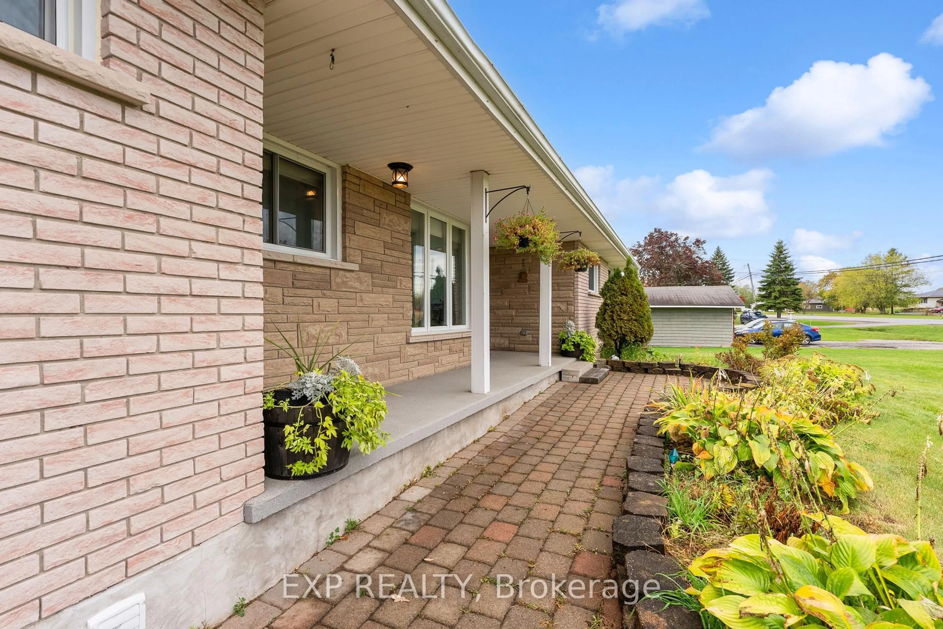 Unknown for 5228 Old Hwy 2, Belleville Ontario K8N 4Z4