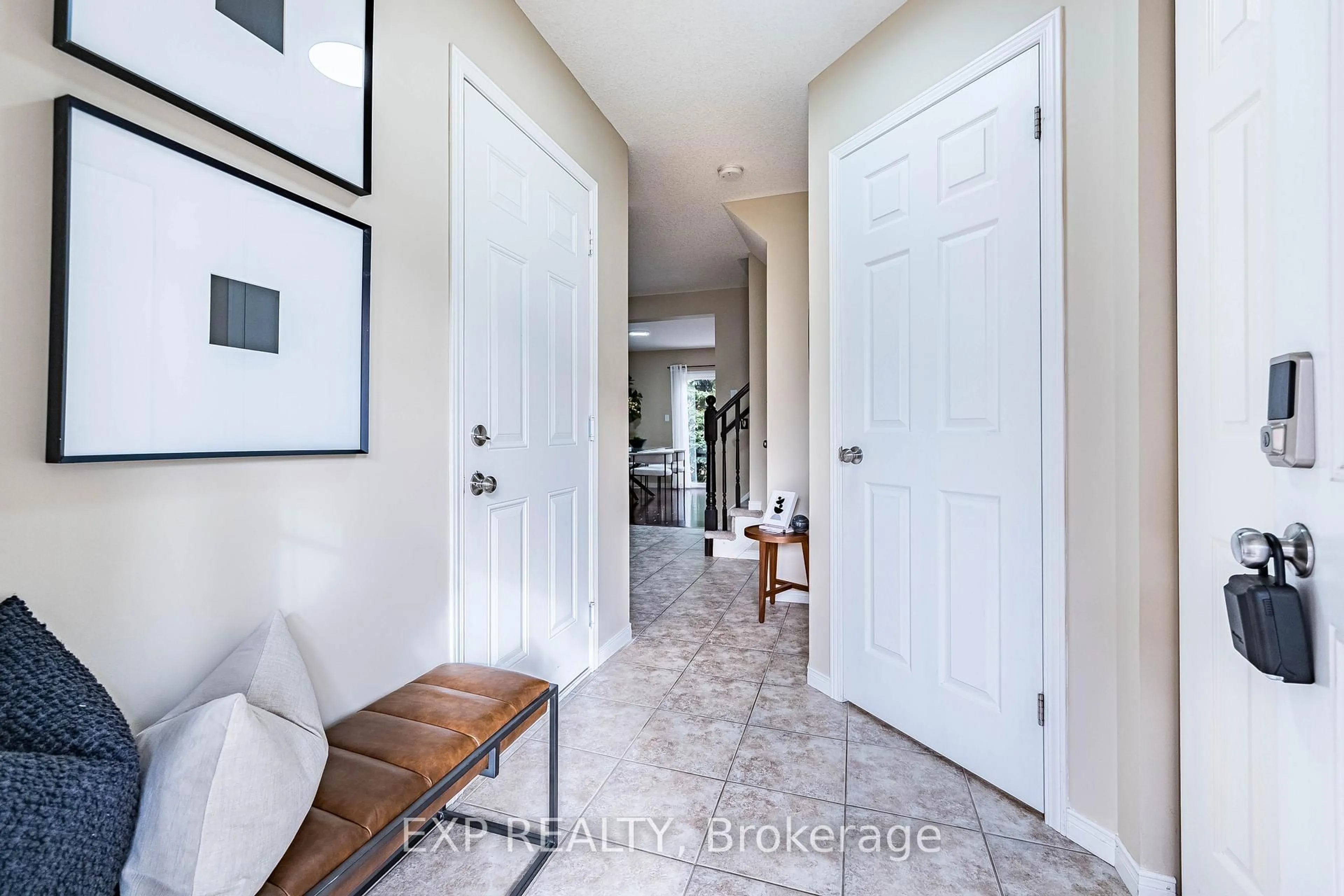 Indoor entryway for 42 Fallowfield Dr #1, Kitchener Ontario N2C 0A8