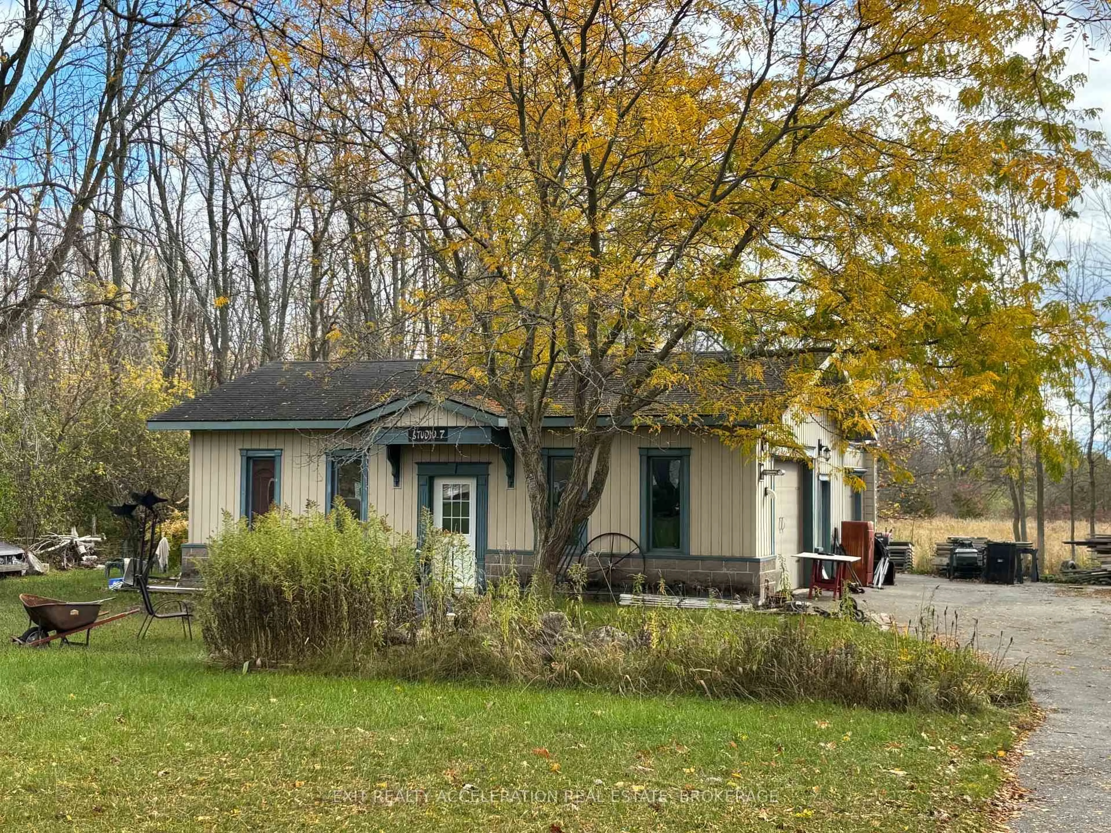 Unknown for 7 Main St, Bissett Creek Ontario K0H 2H0