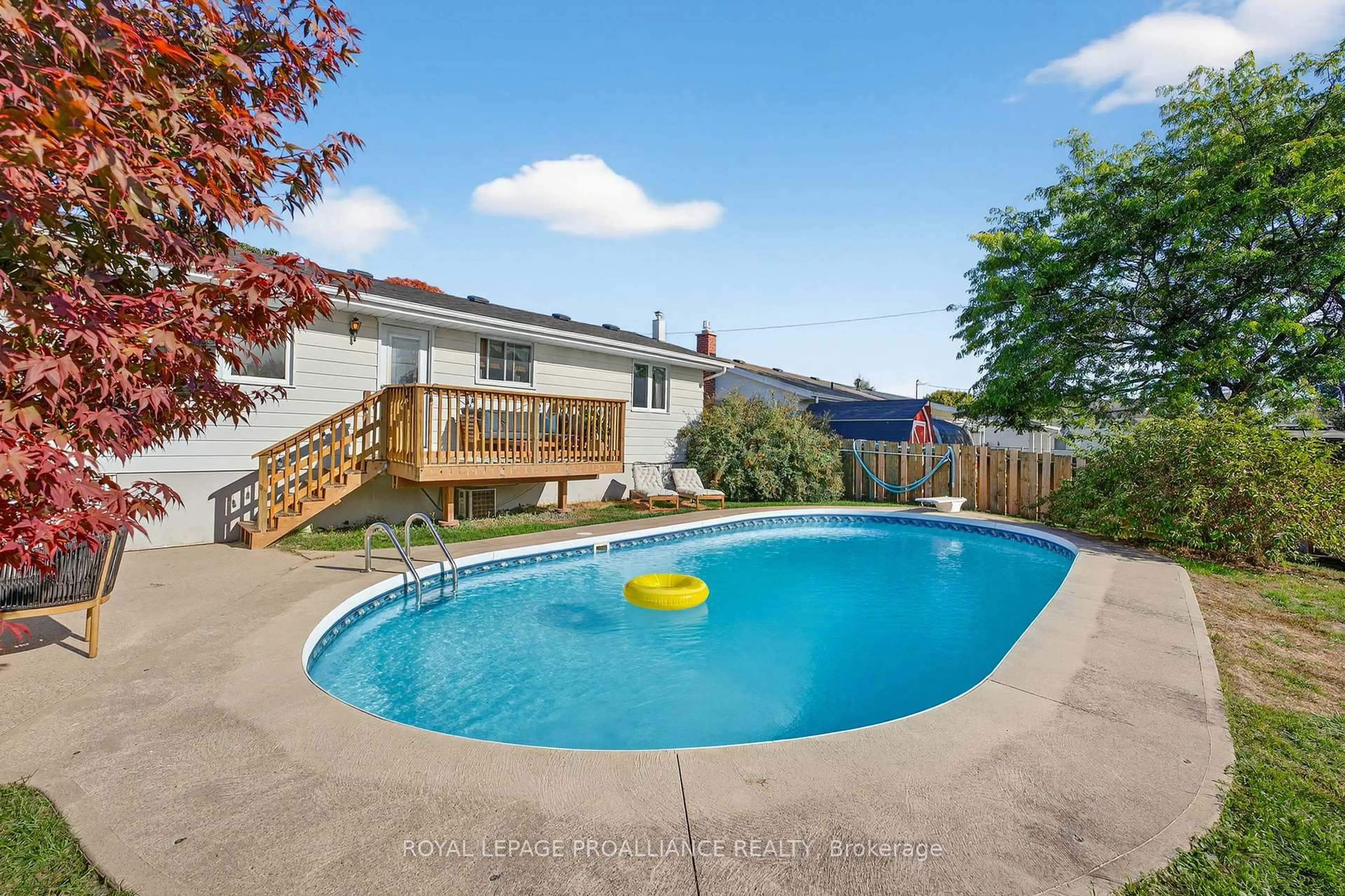Pool for 14 Chesterfield Dr, Loyalist Ontario K7N 1M2