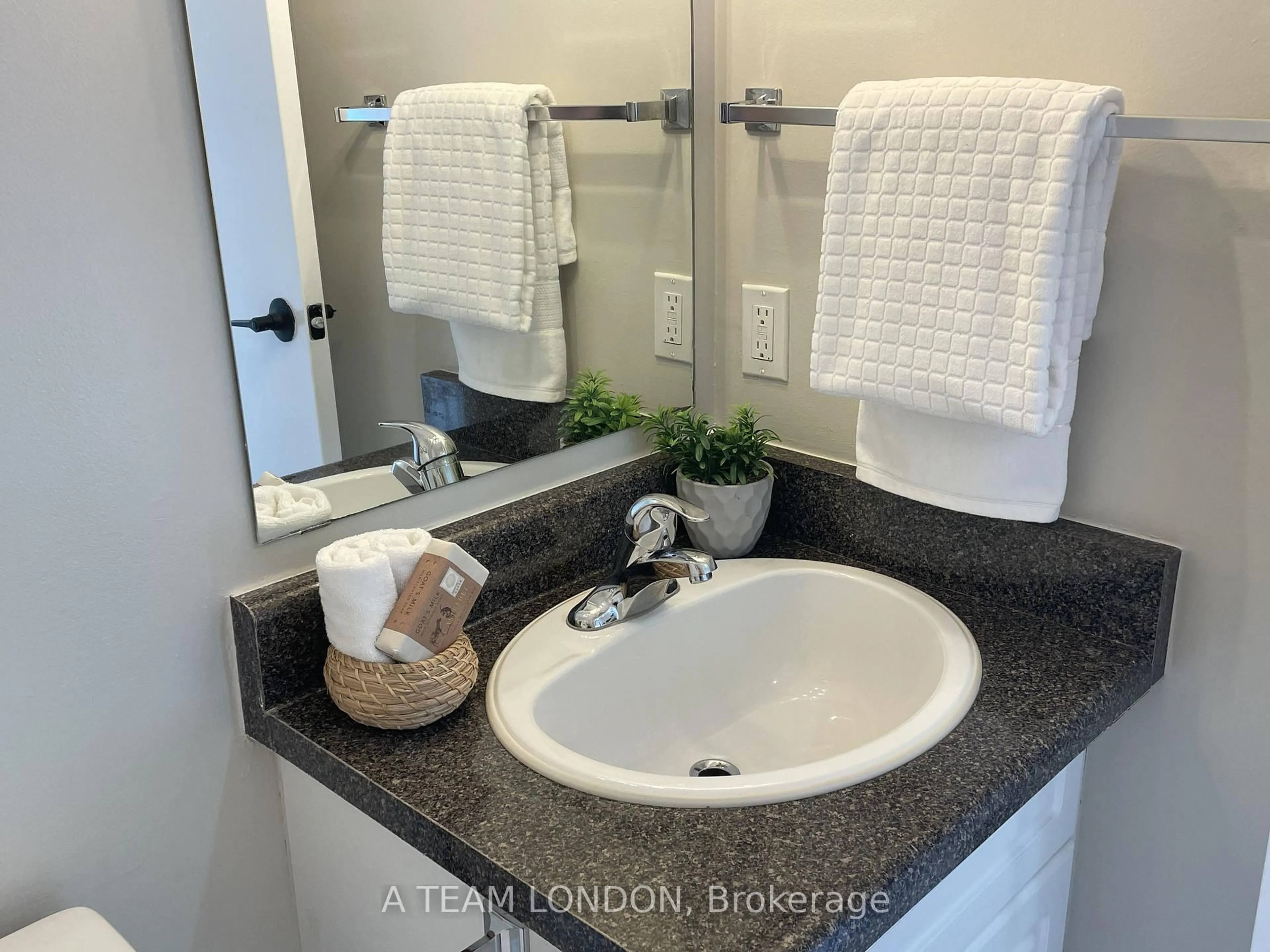 Standard bathroom, ceramic/tile floor for 35 Waterman Ave #66, London South Ontario N6C 5T8