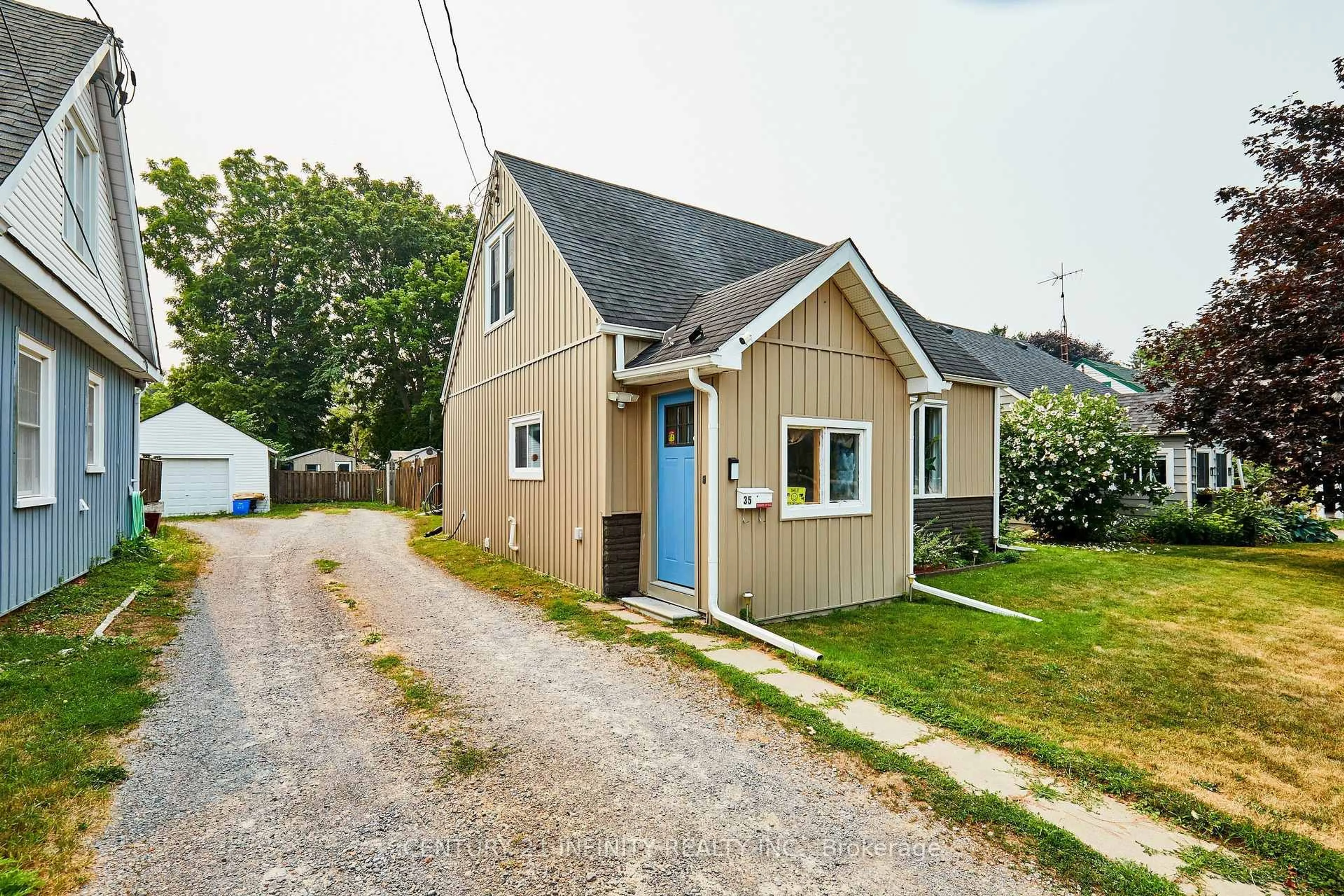 Shed for 35 Caroline St, Port Hope Ontario L1A 1Y6