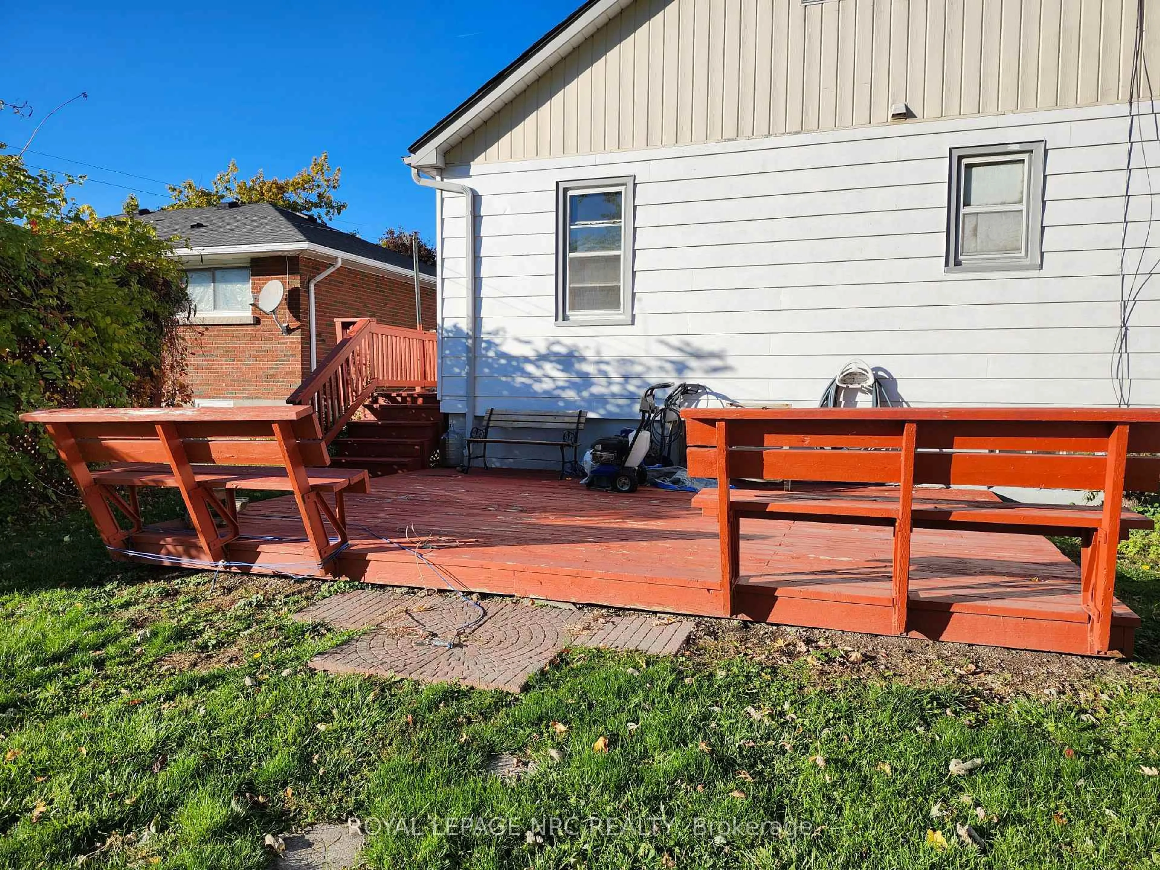 Patio, street for 507 Bell St, Port Colborne Ontario L3K 1K6