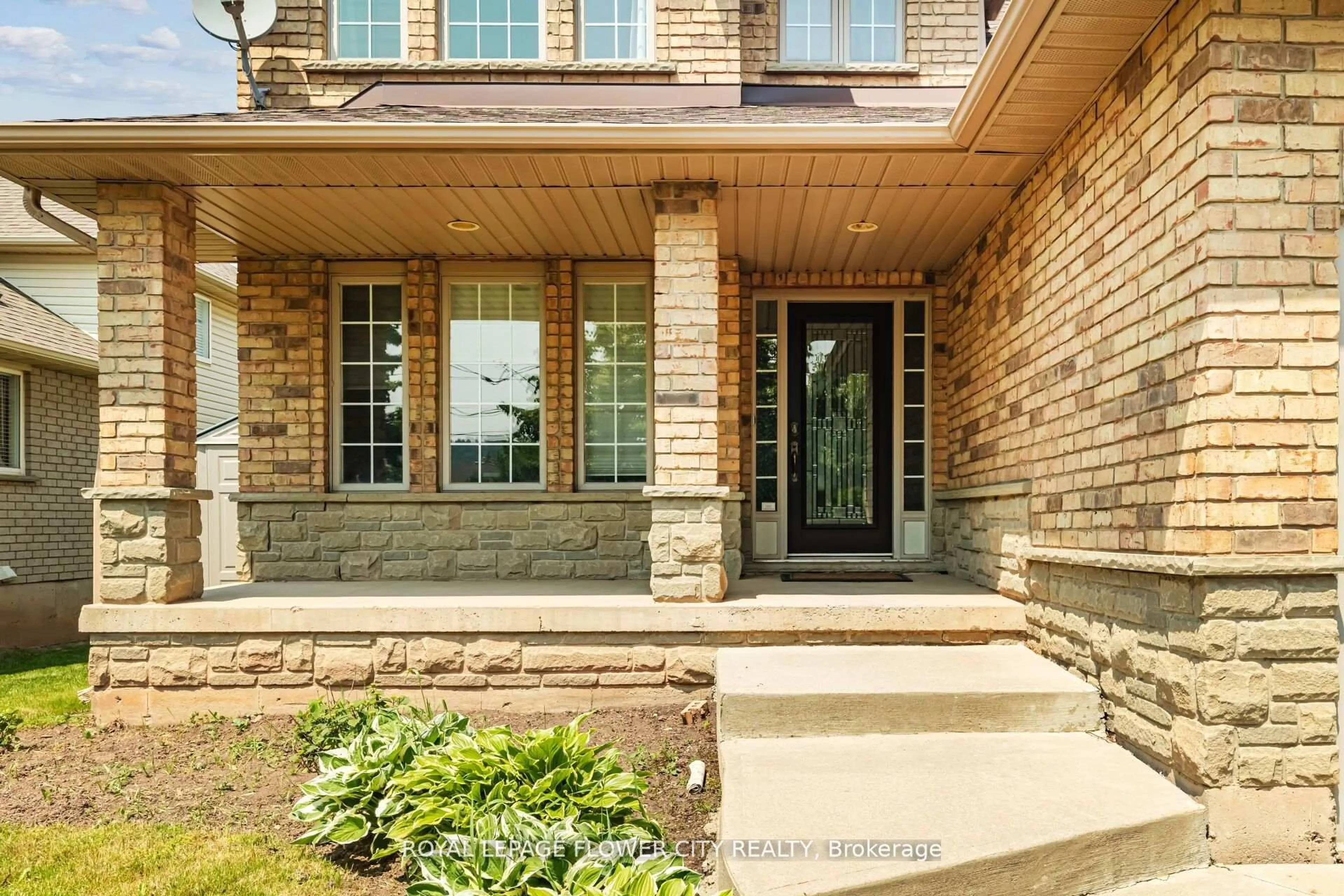 Home with brick exterior material, street for 1297 Barton St, Hamilton Ontario L8E 5L4
