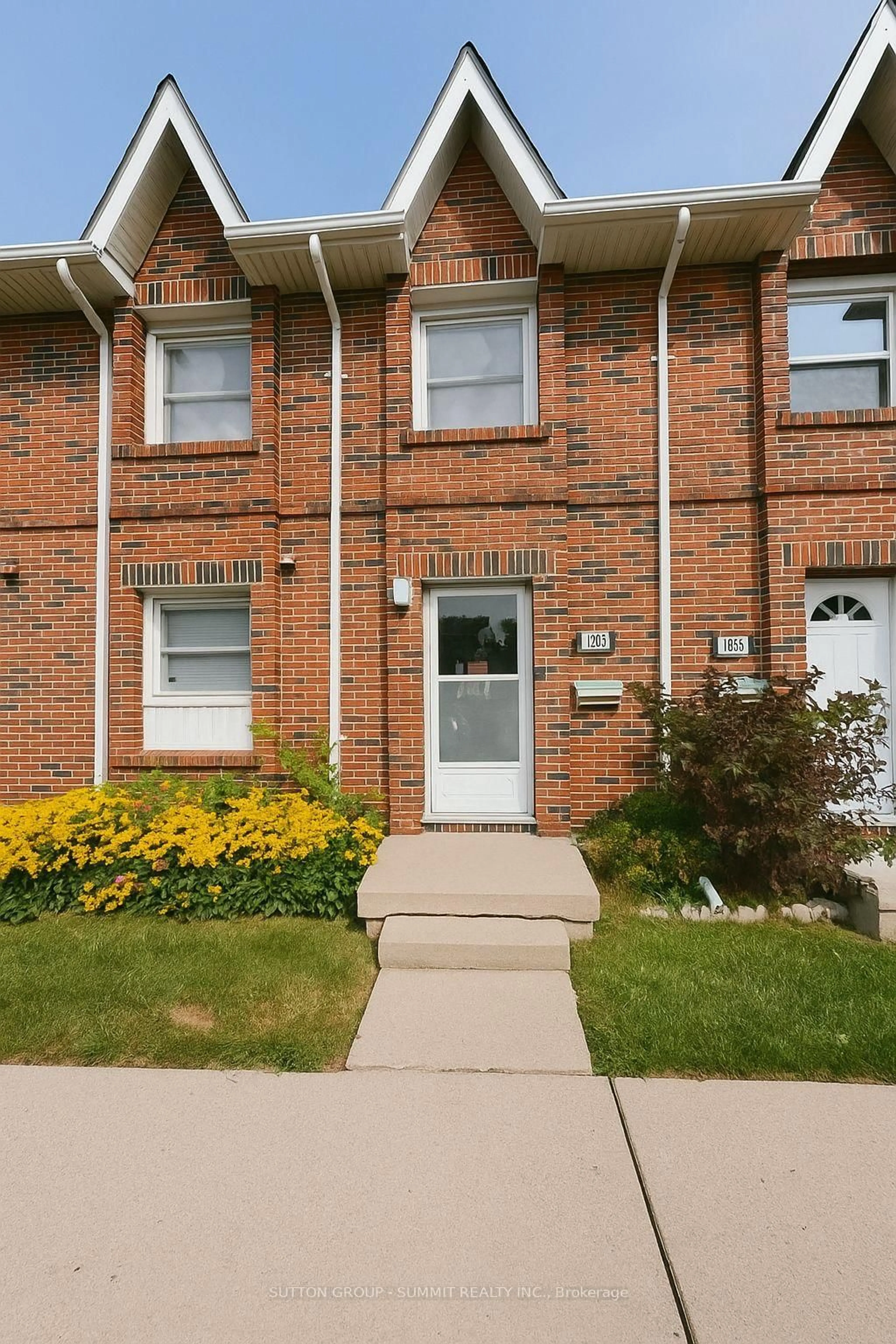 Home with brick exterior material, street for 1060 Southdale Rd #36, London South Ontario N6E 1B2