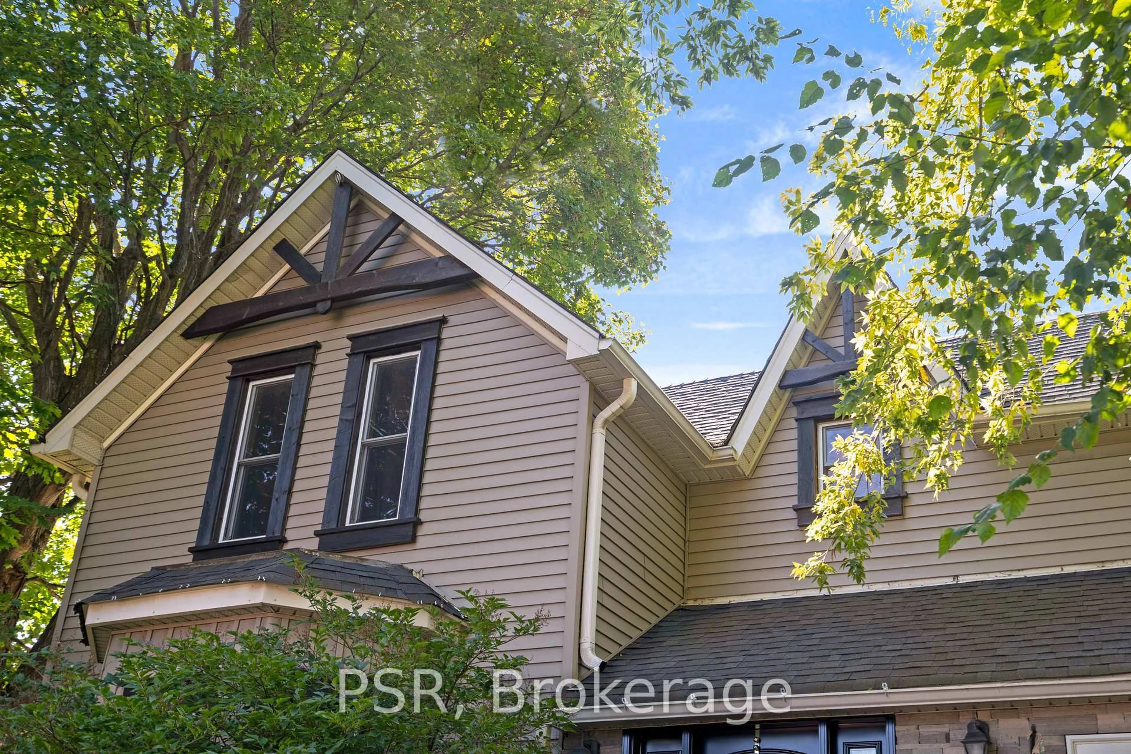 Home with brick exterior material, street for 505 Main St, Shelburne Ontario L9V 2Z1