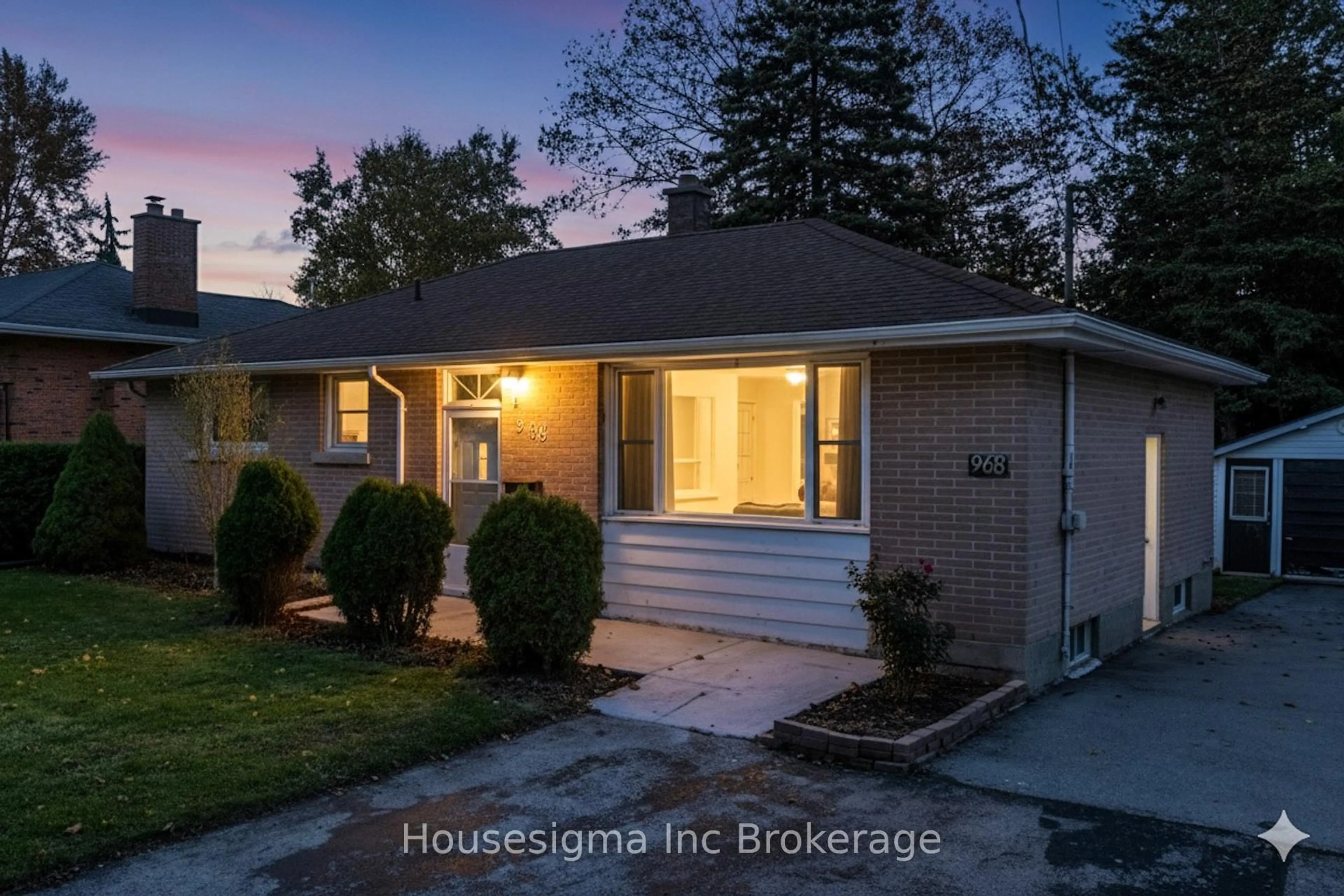 Unknown for 968 Sloane St, Woodstock Ontario N4S 5E1