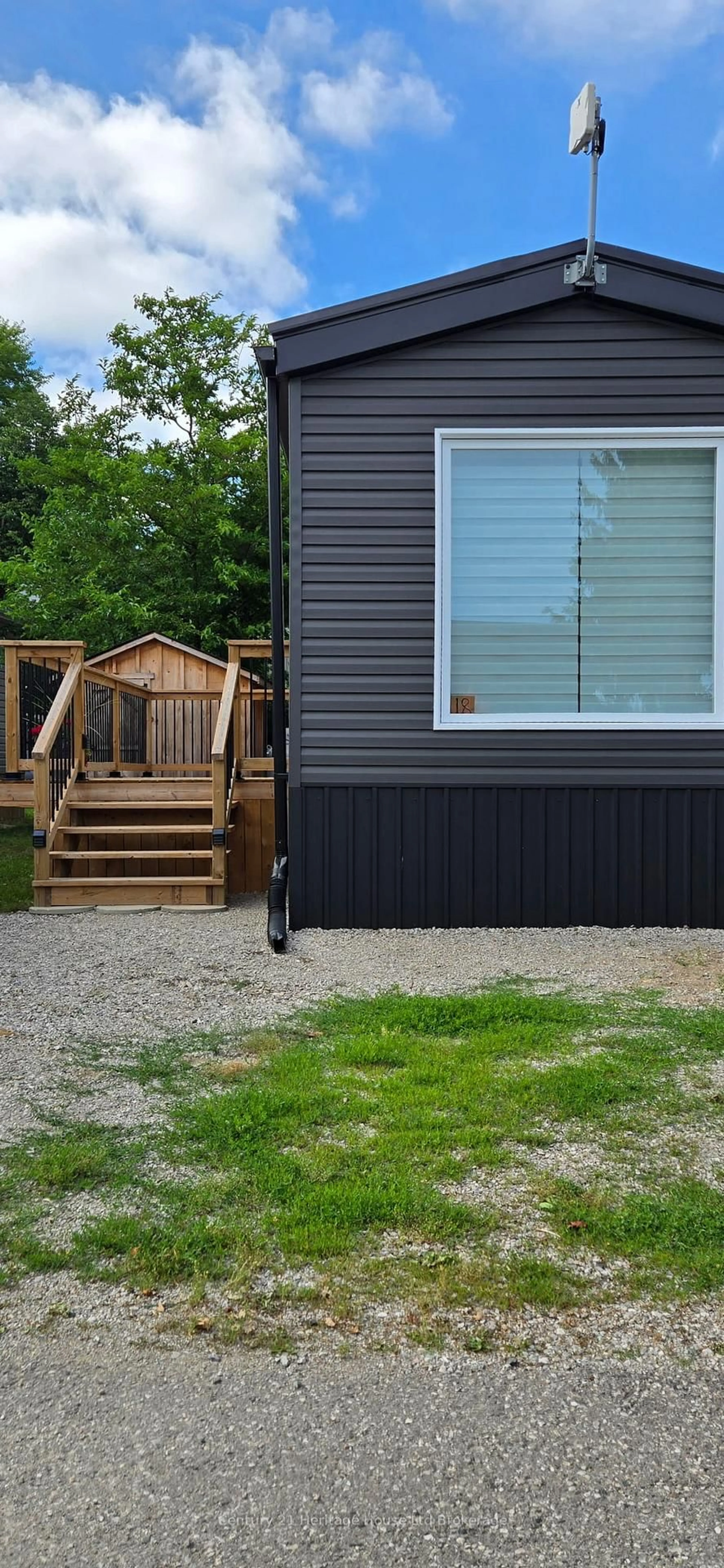 Patio, street for 296 West Quarter Town Rd #18, Brant Ontario N0E 1E0