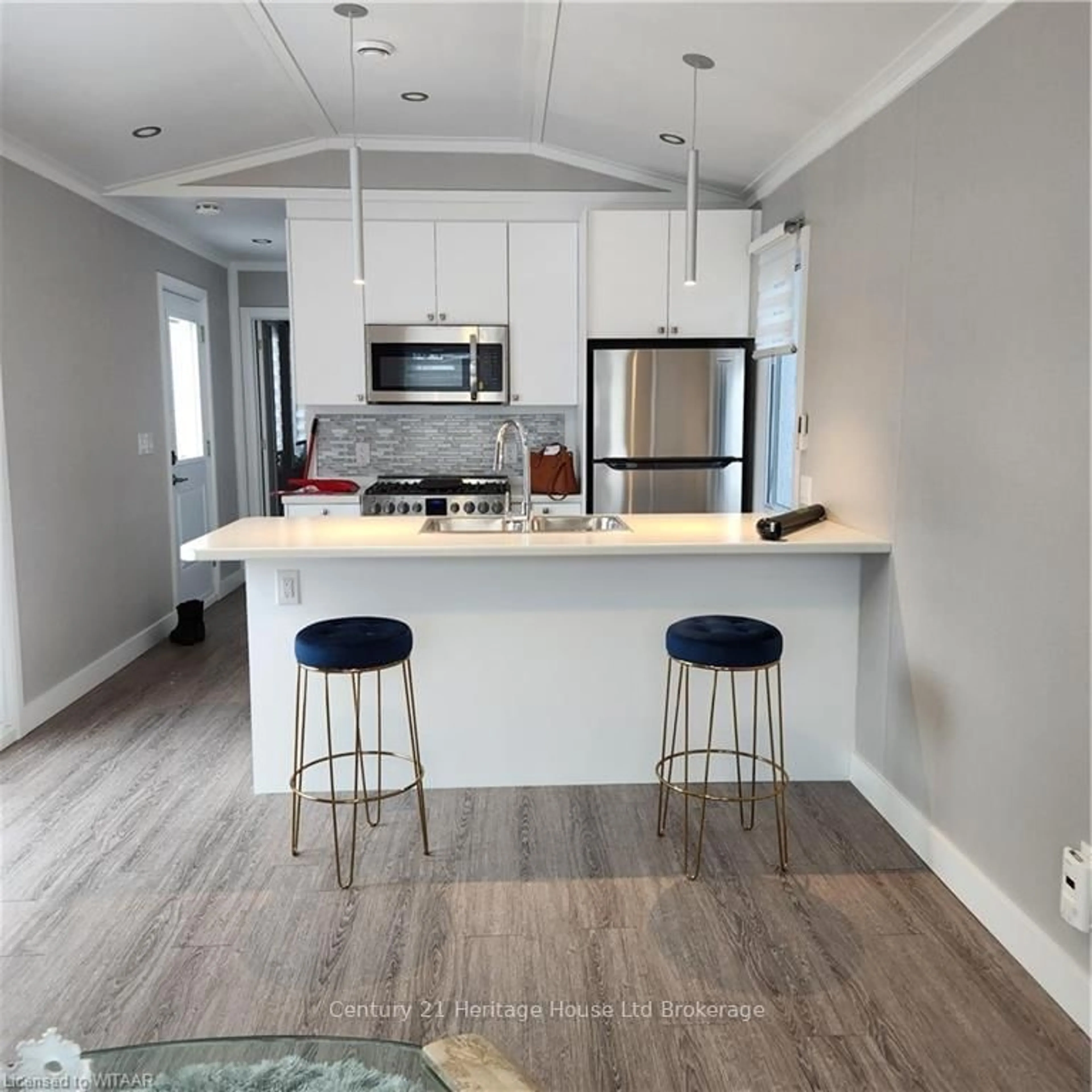 Open concept kitchen, unknown for 296 West Quarter Town Rd #18, Brant Ontario N0E 1E0
